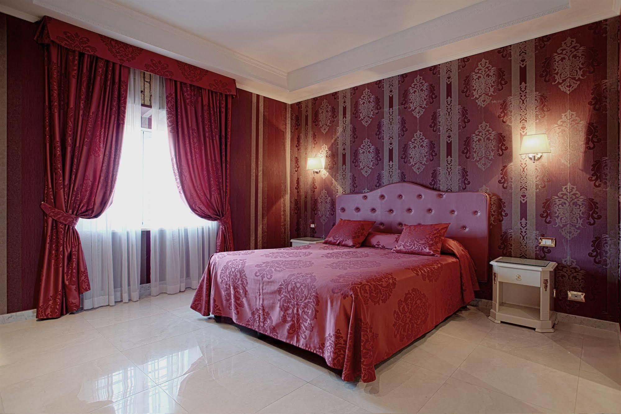 Navona Queen Rooftop Guest house Rome