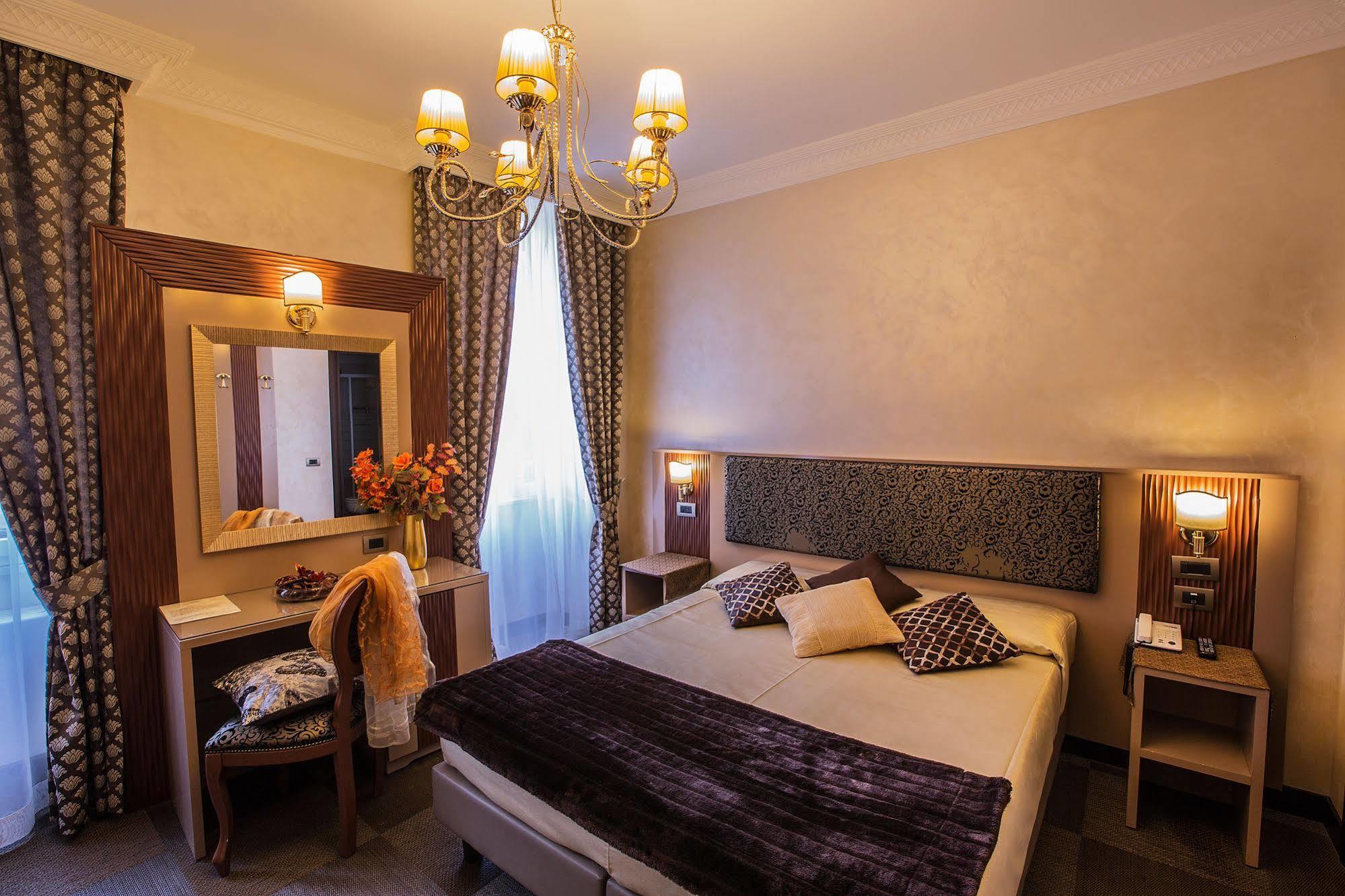 Hotel Romano 2*