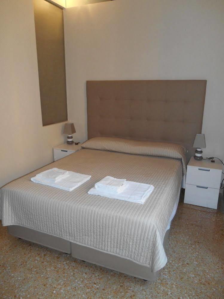 Azzurra Affittacamere 3*