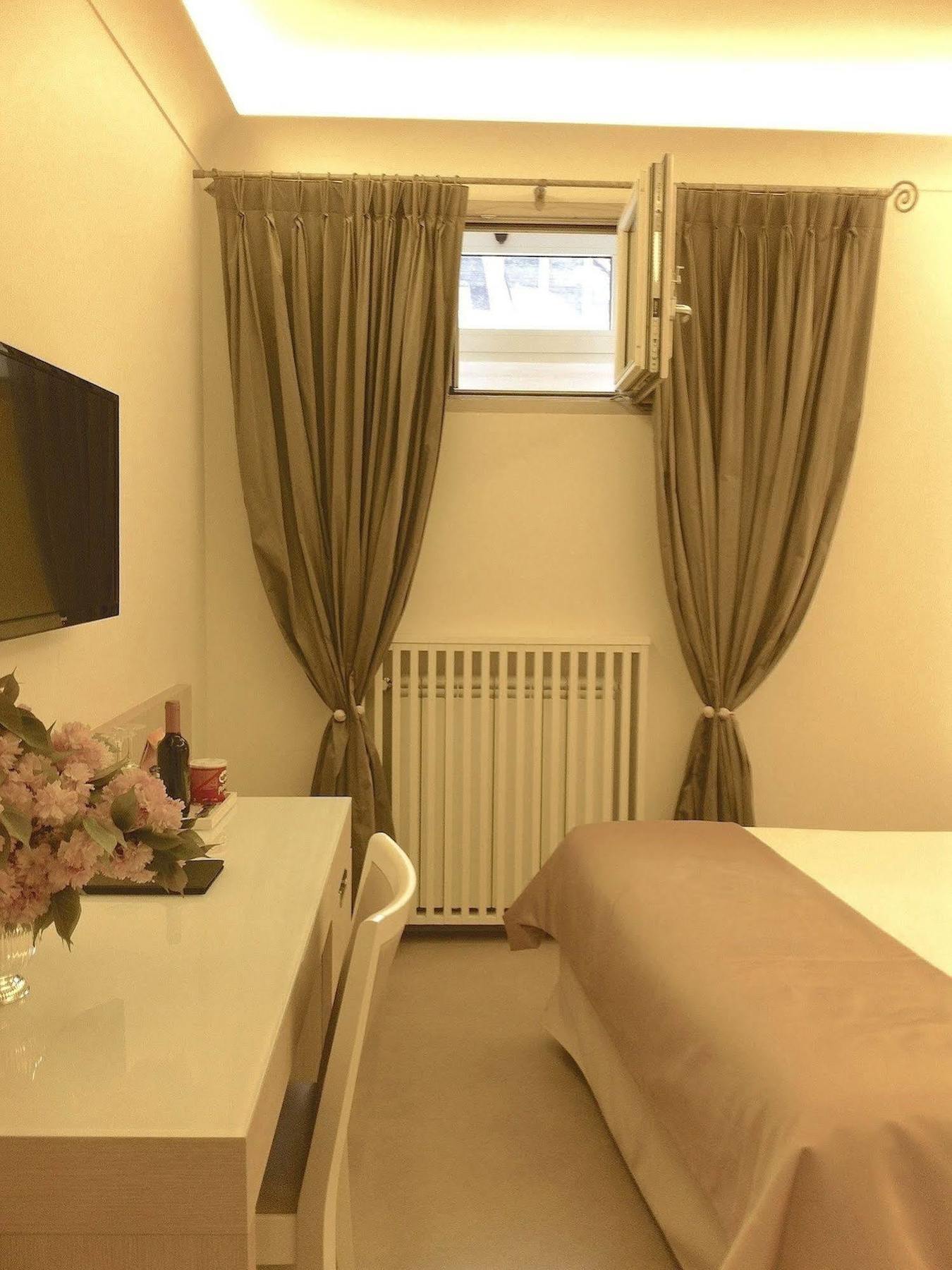 Augustana House Rome