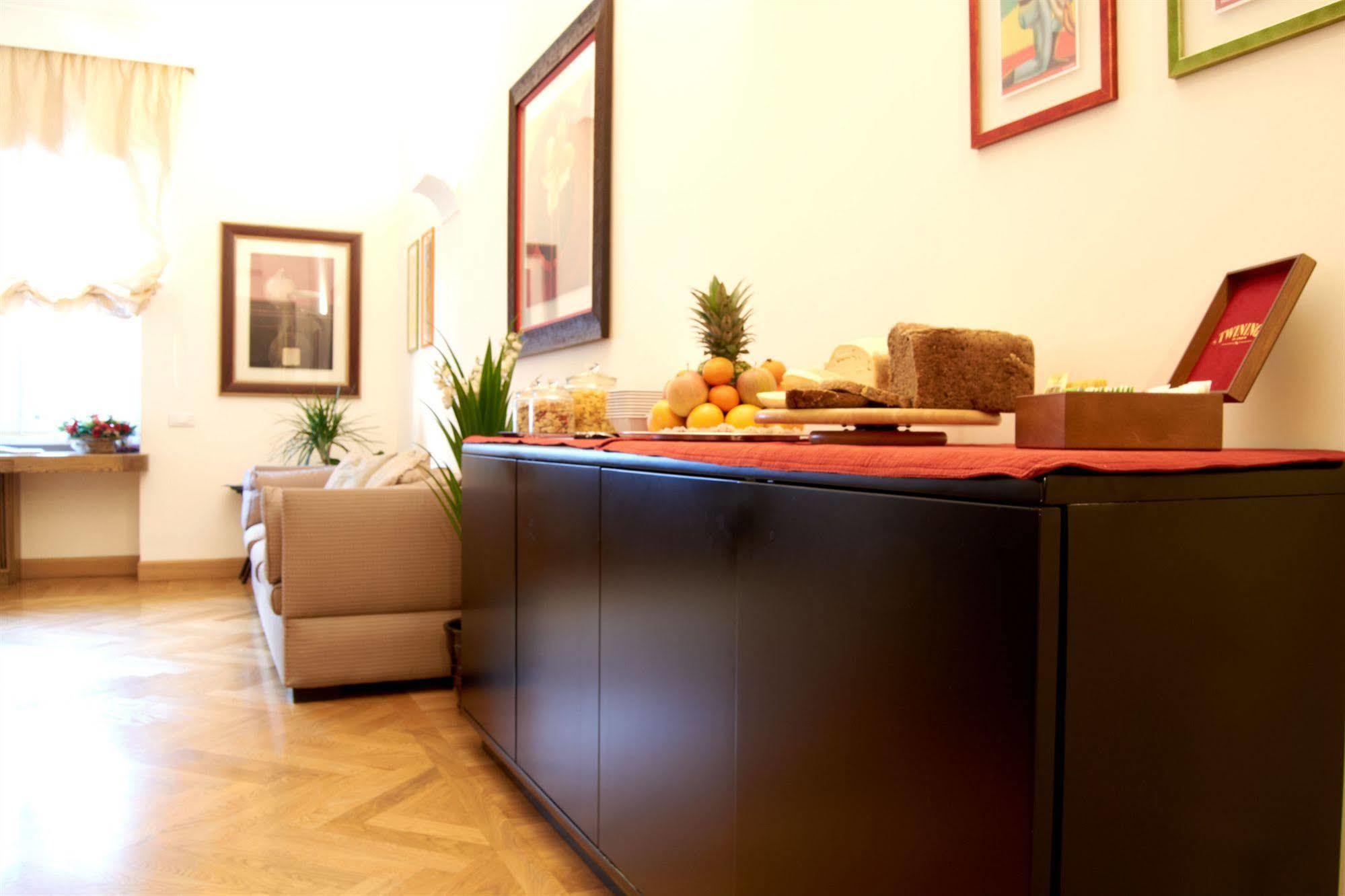 Domus Cavour 3* Rome