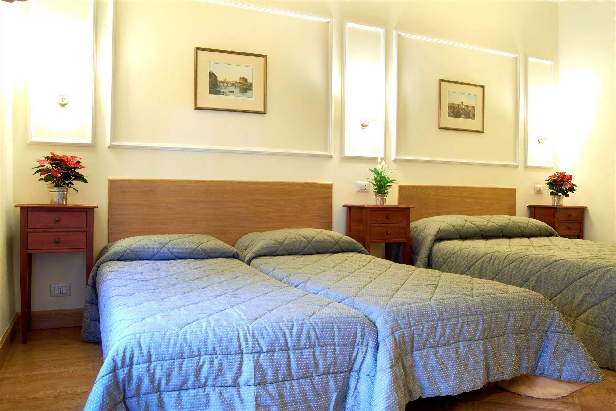 Bed & Breakfast Domus Cavour Rome