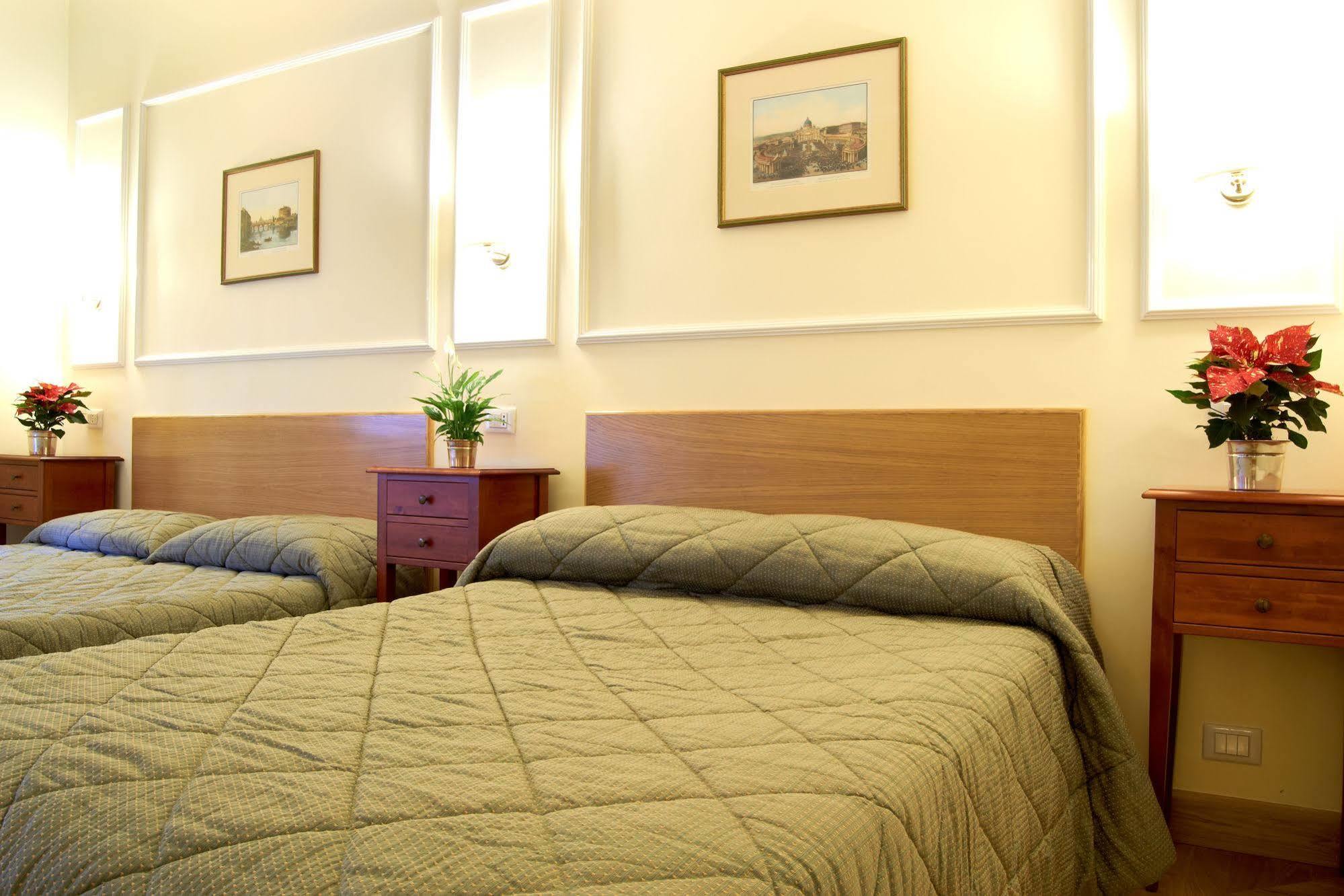 Bed & Breakfast Domus Cavour Rome