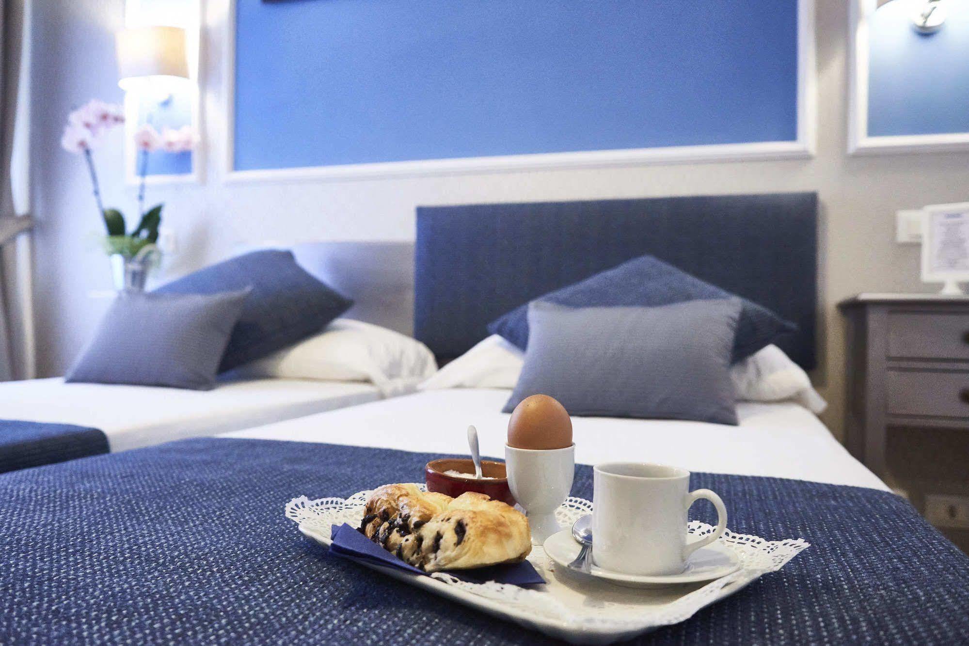 Domus Cavour Bed & Breakfast Rome