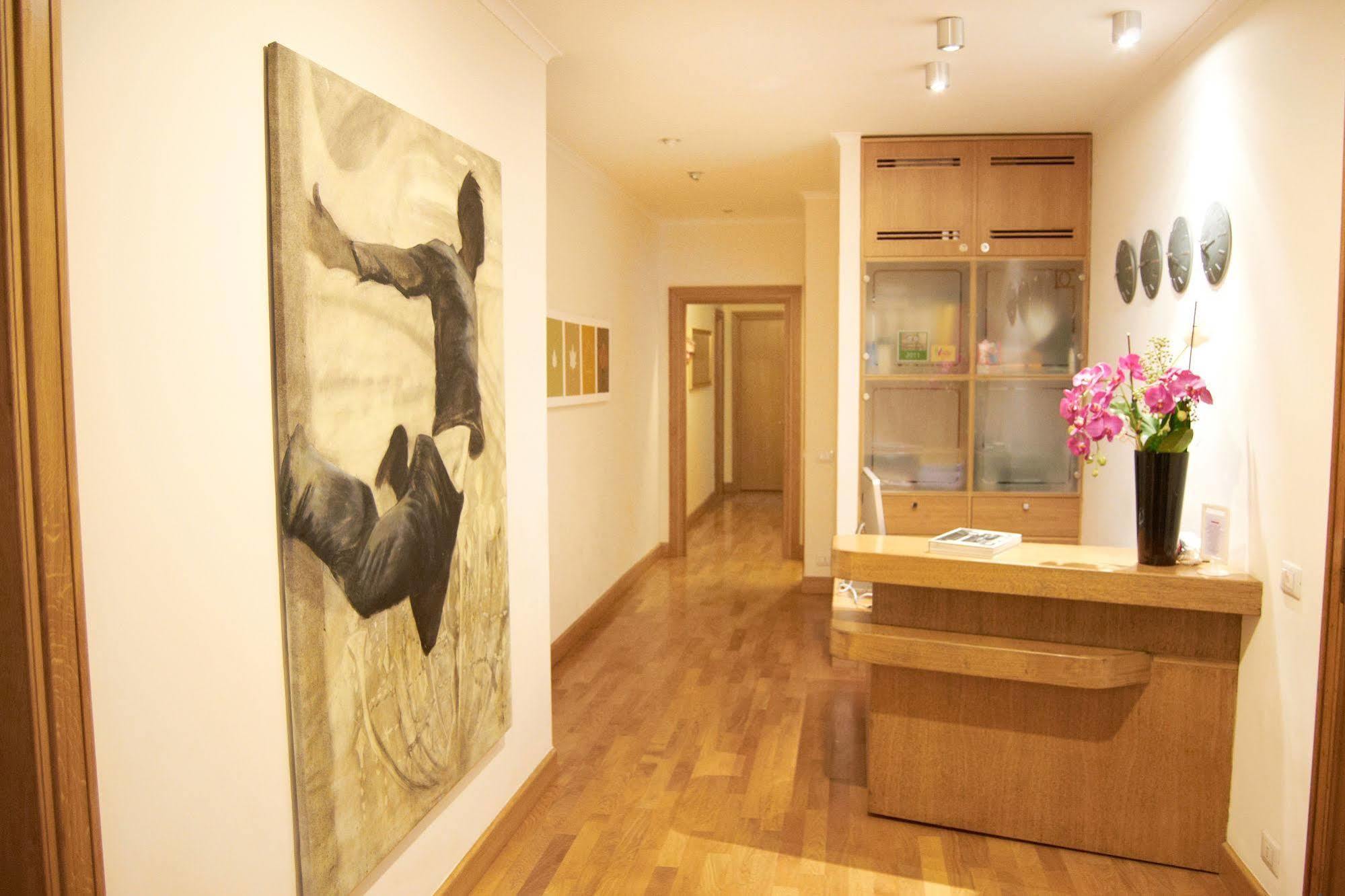 Bed & Breakfast Domus Cavour Rome