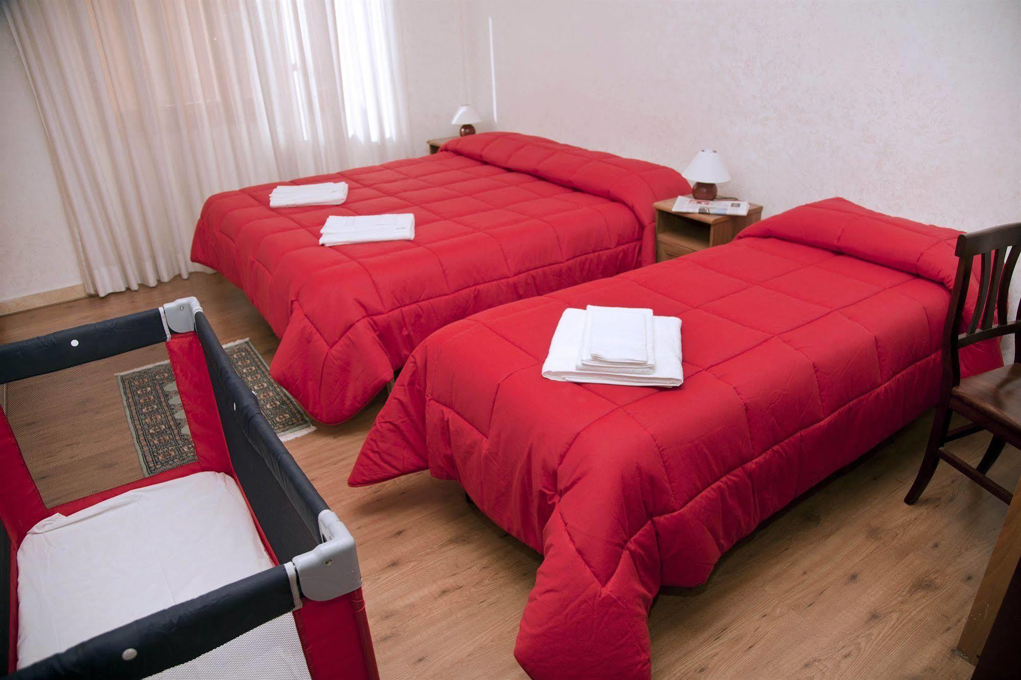 Kosher The In Bed & Breakfast 3*