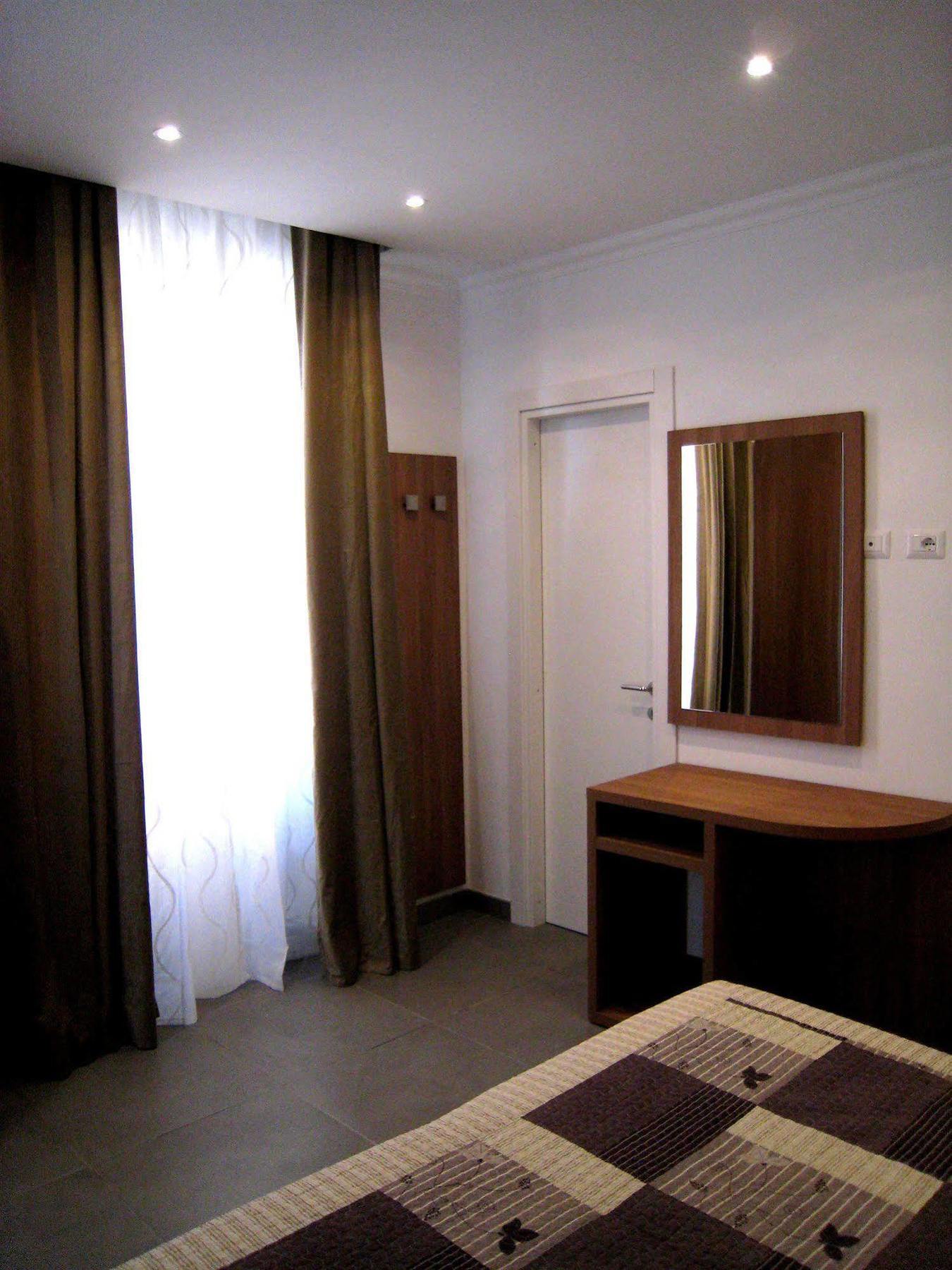 Holidays S.lorenzo New Affittacamere 2*