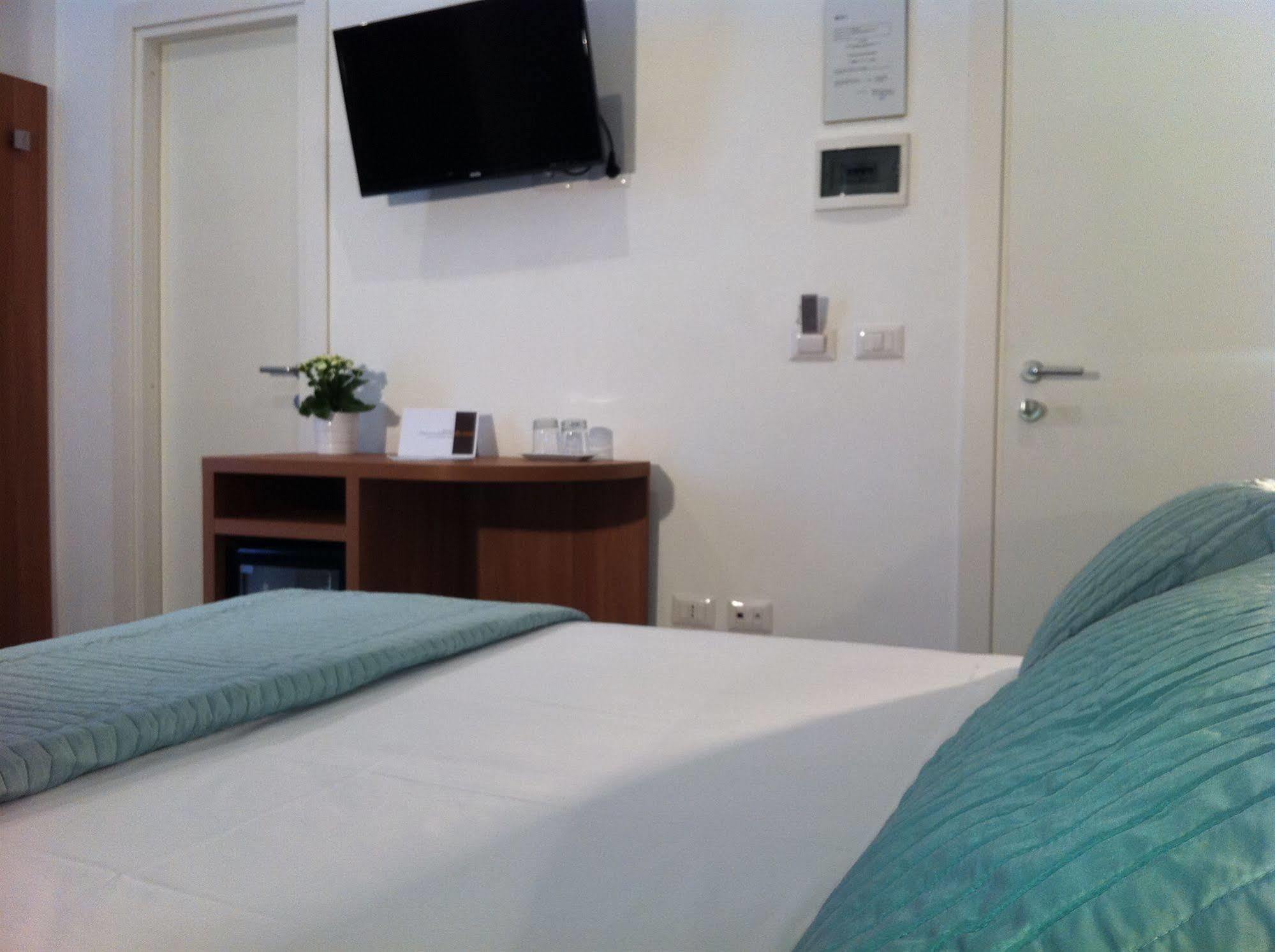 Holidays S.lorenzo New 2* Roma
