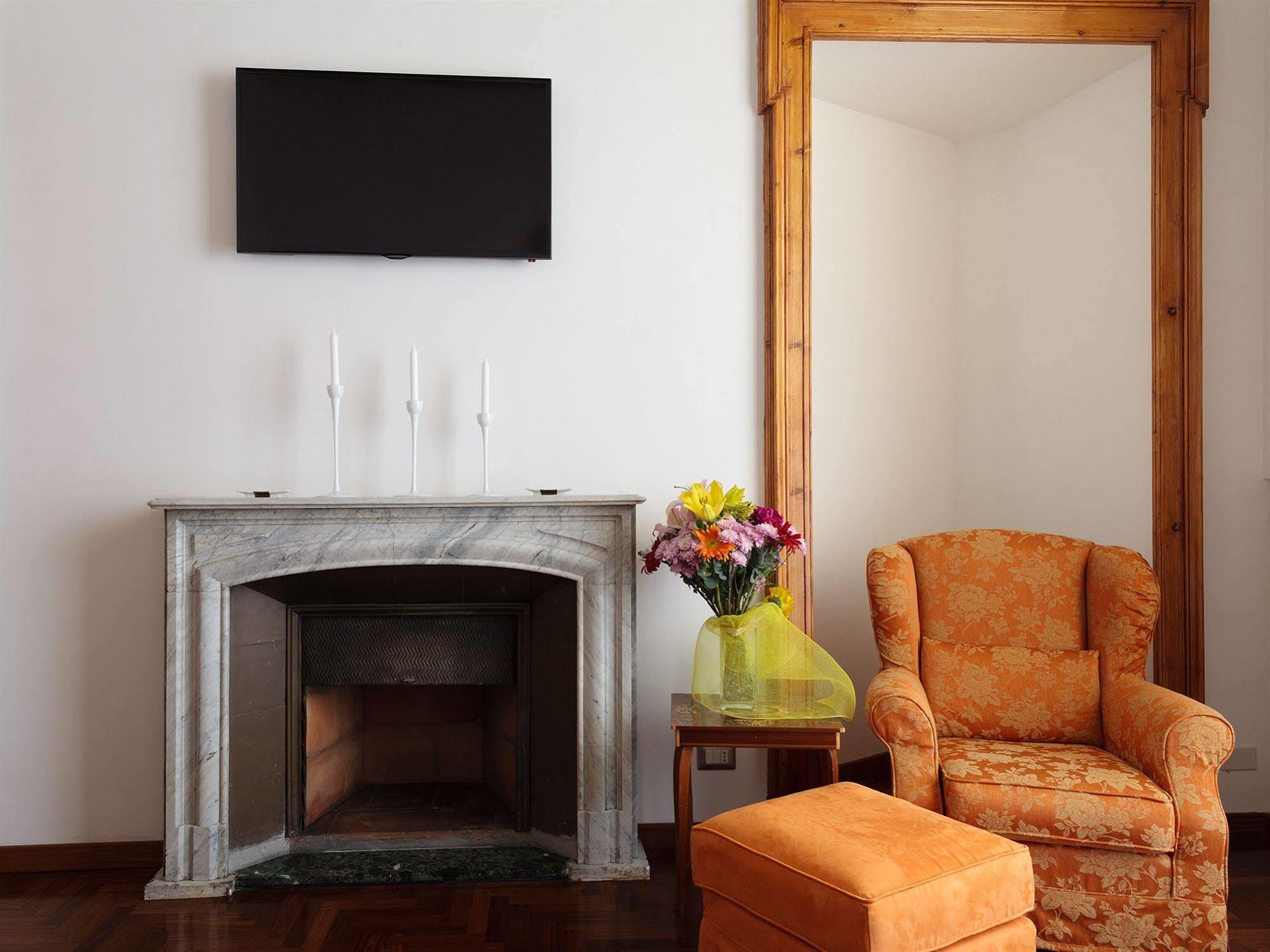 Guest house Lh Royal Terrace