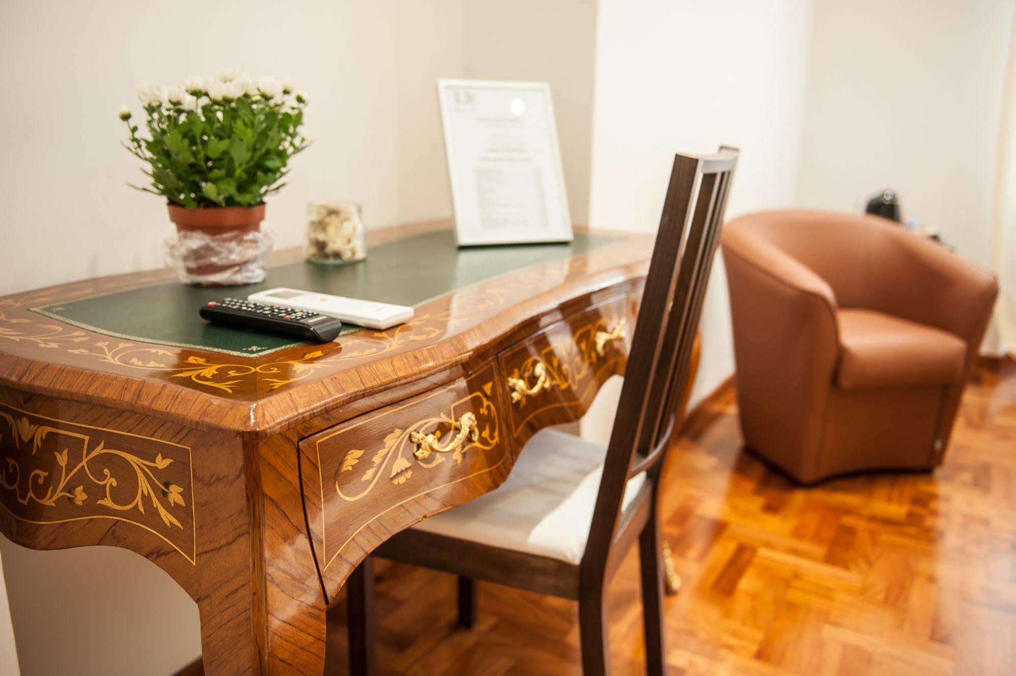 Lh Royal Terrace Guest house 2*