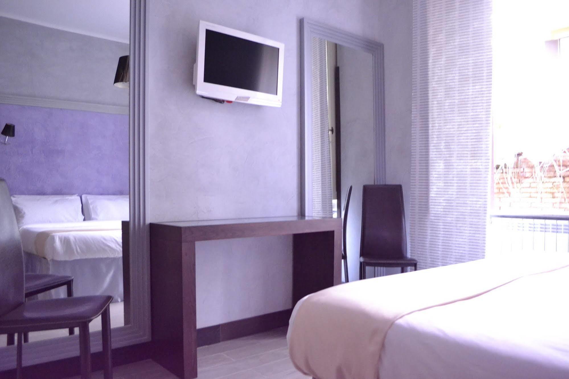 Tiburtina House Guest house 2*