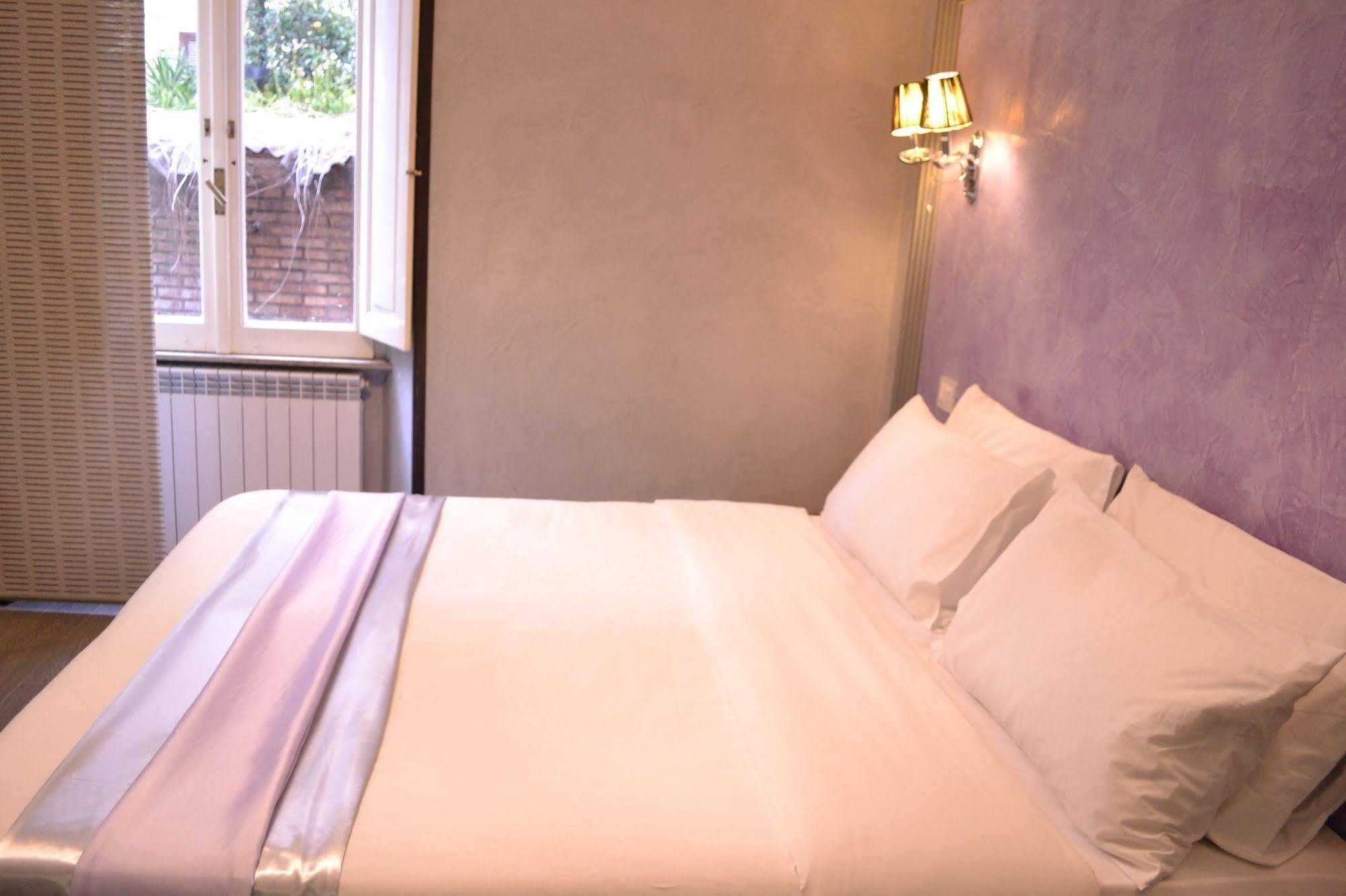 Tiburtina House Guest house 2*