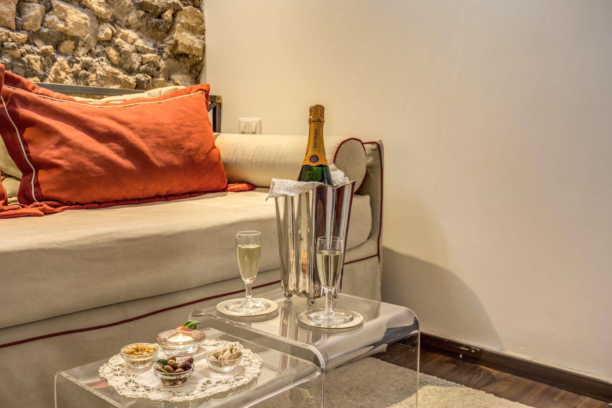 Bed & Breakfast Pantheonview - Luxury Rome