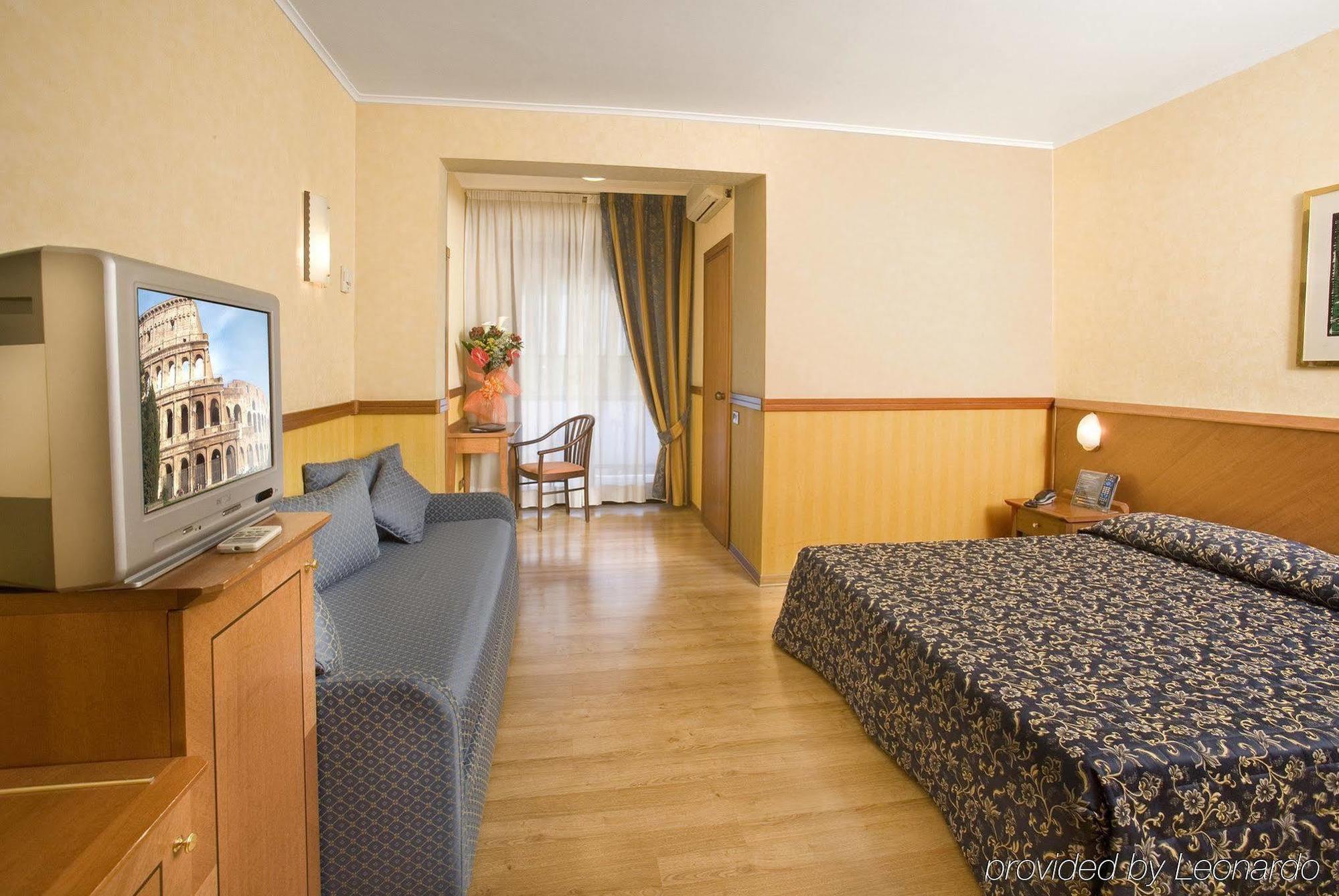 Quality Rouge Et Noir Hotel 4*