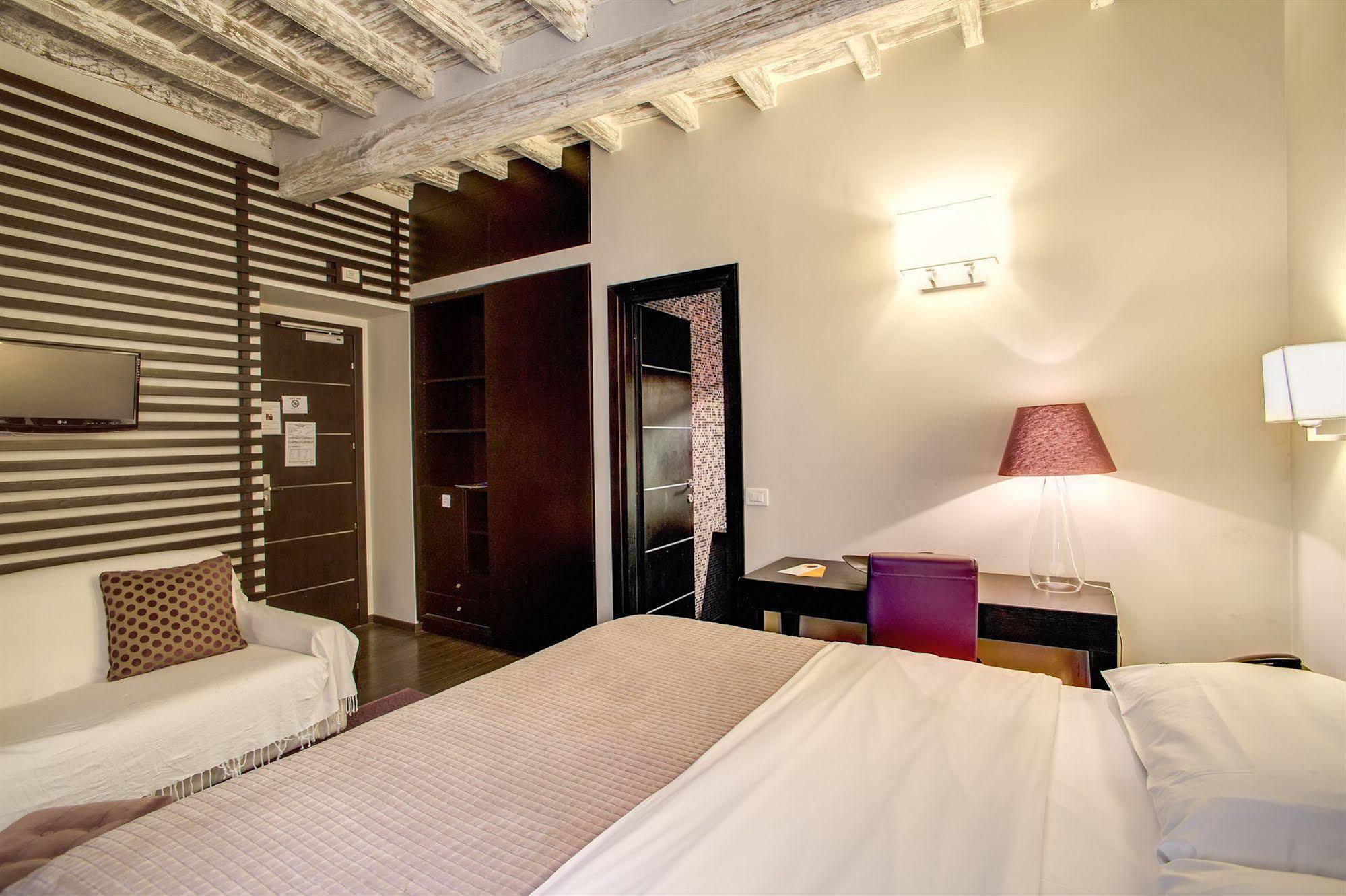 Trevi Beau Boutique 3*