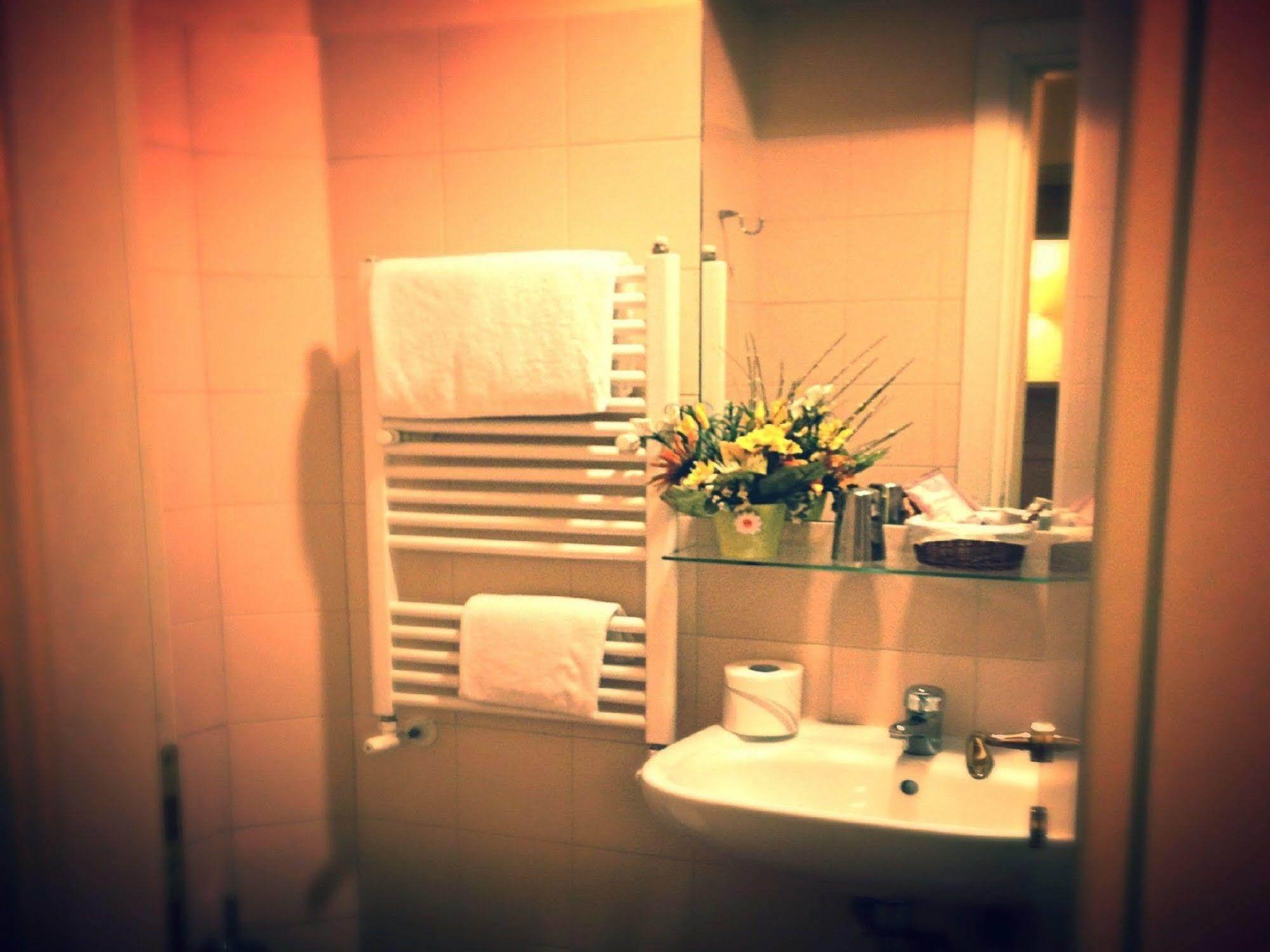Residenza Domiziano Bed & Breakfast 3*