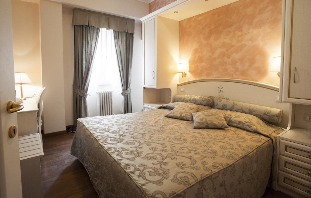 Domus Bocca Di Leone Guest house 3*