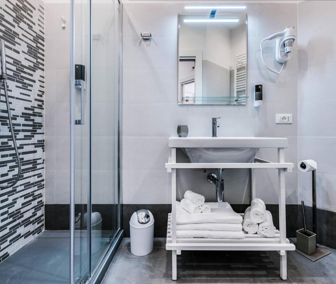 Guest house Lele San Lorenzo 3*