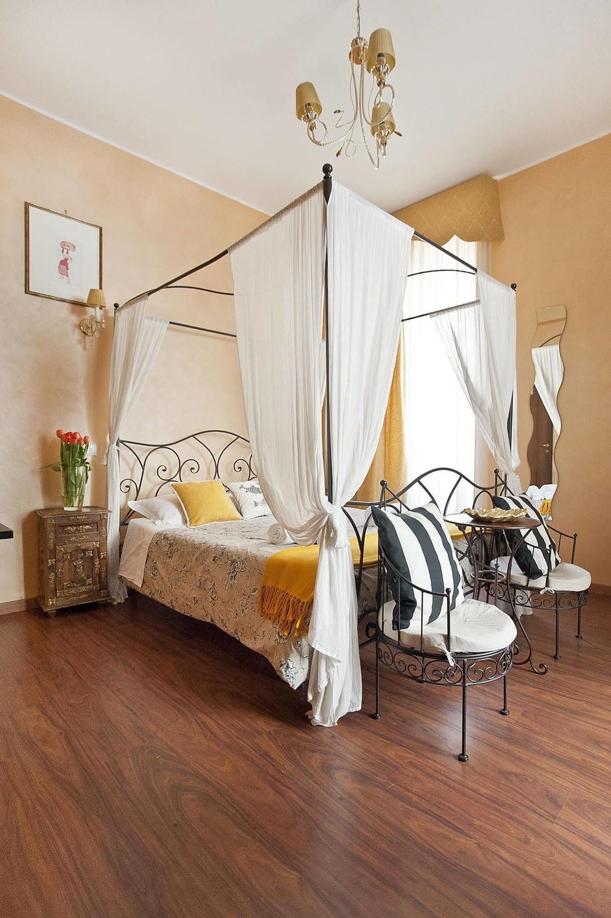 Guest house Holidays