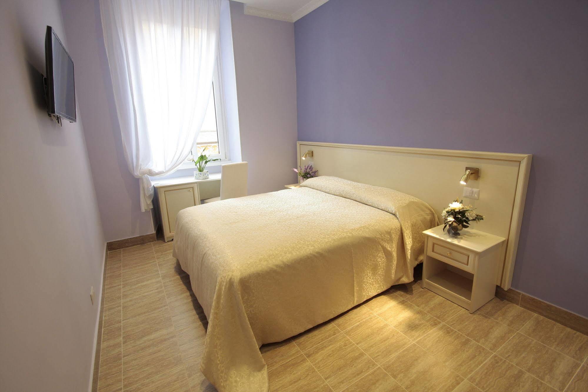 Ondina Hotel 2*