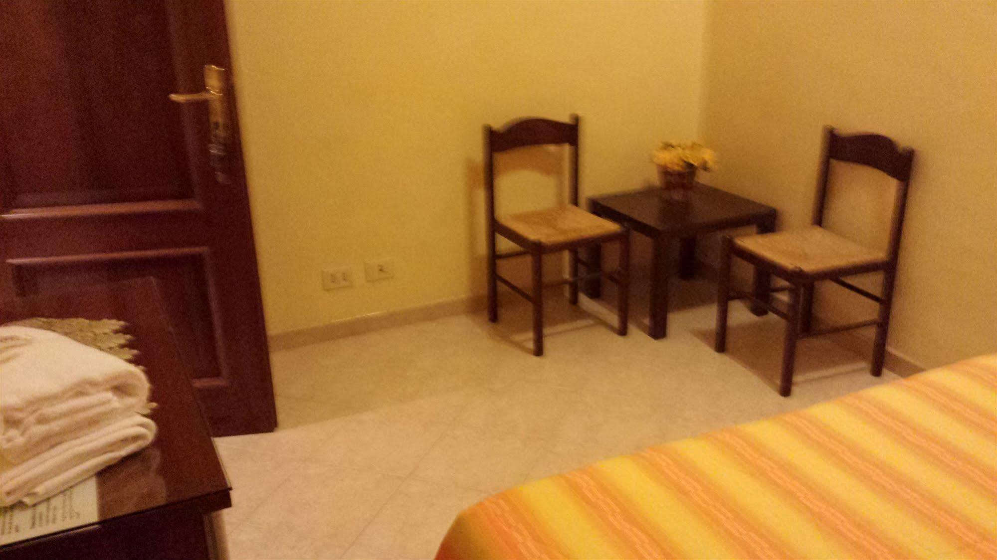 Cosmos Guest house 2*