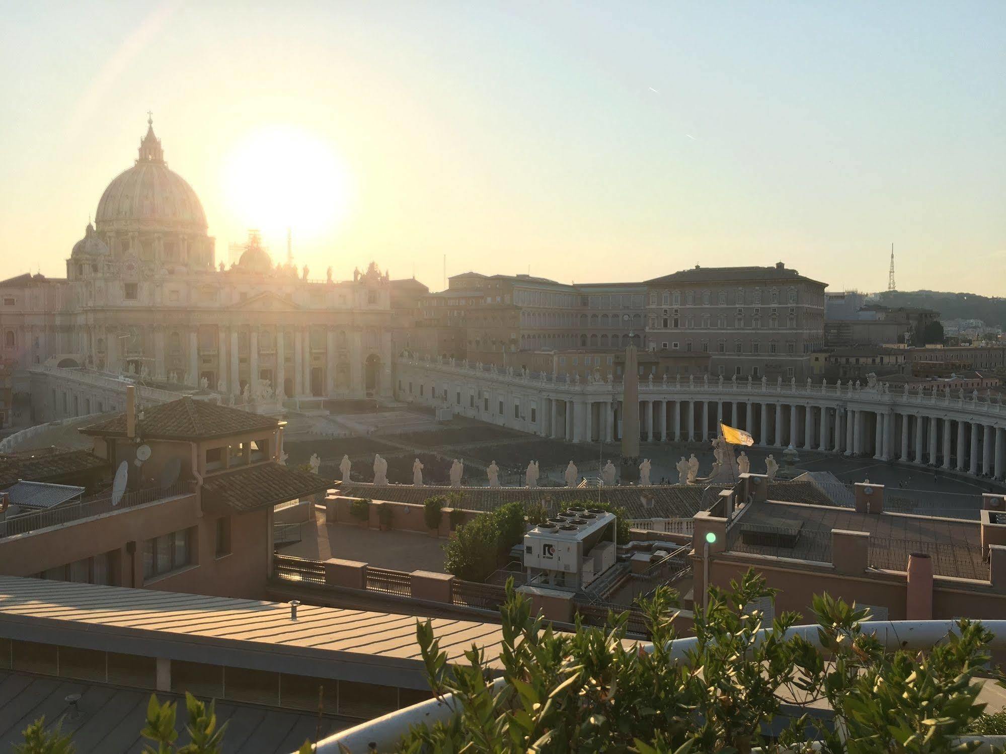 Sotto La Cupola 3* Rome
