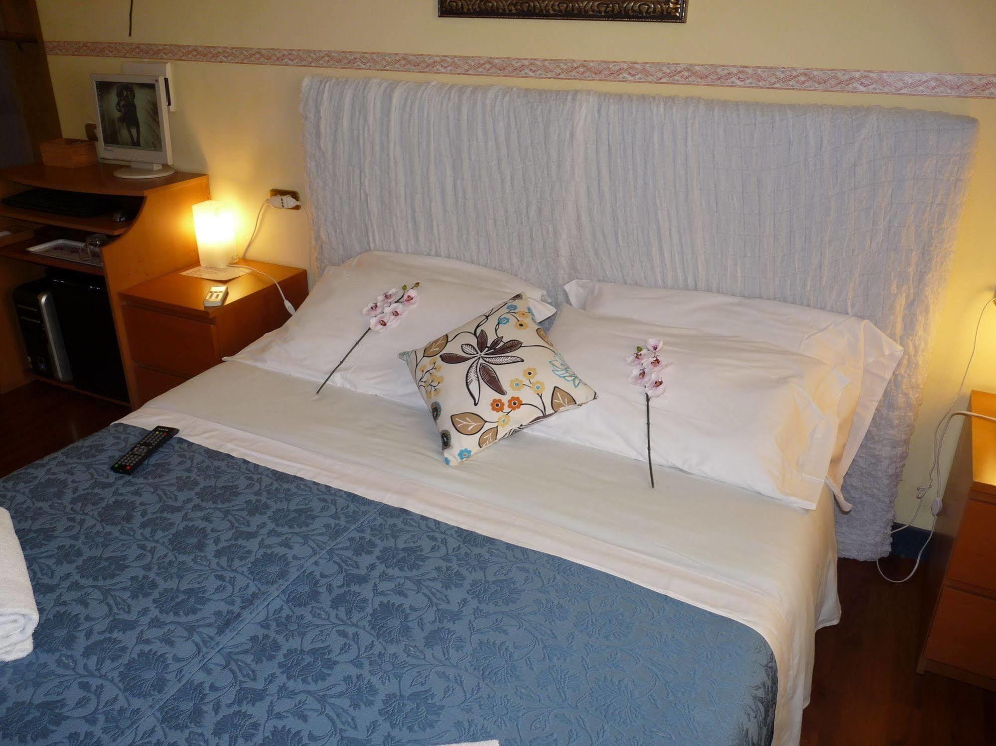 Daplace - Arena House Guest house