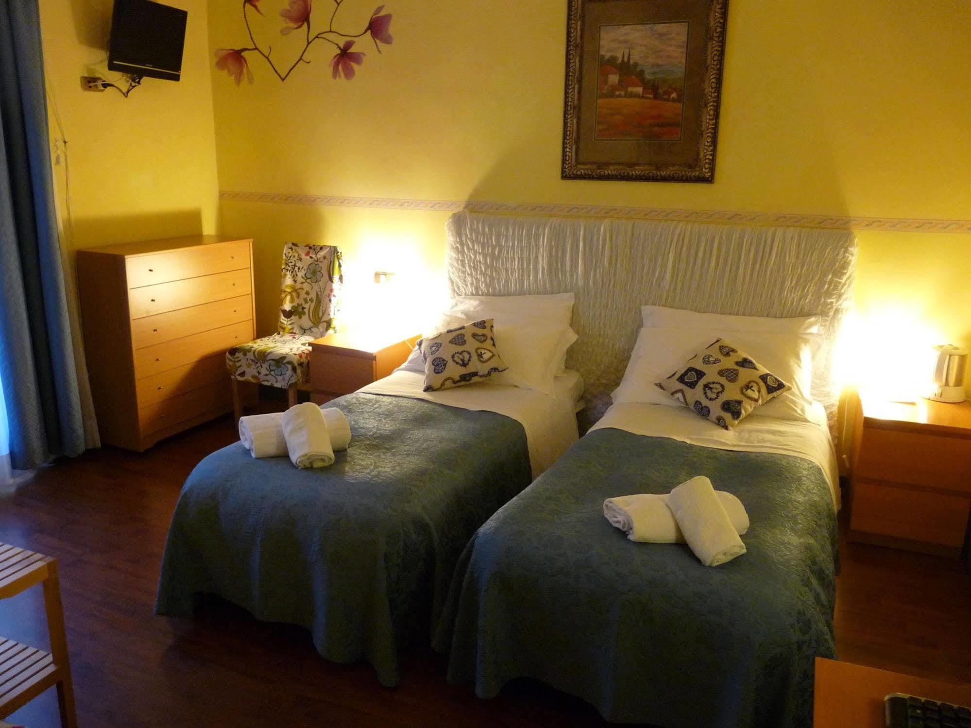 Guest house Daplace - Arena House 2*