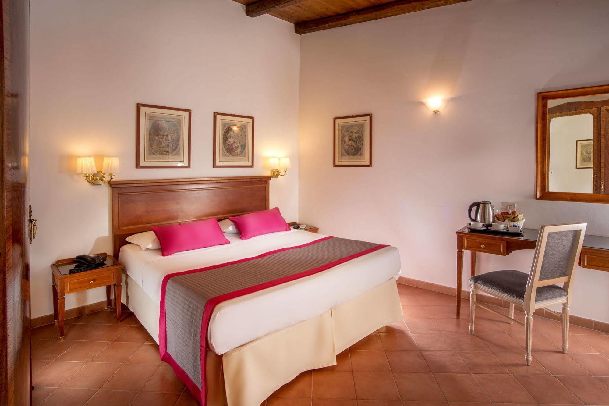 Sole Hotel Rome