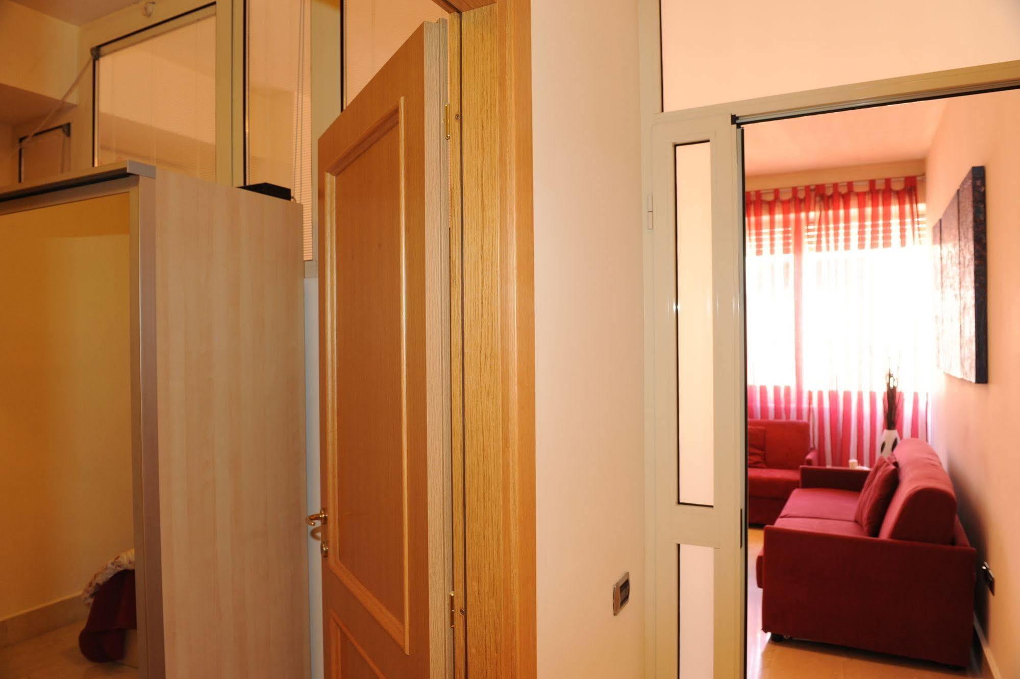 Lux Aparthotel