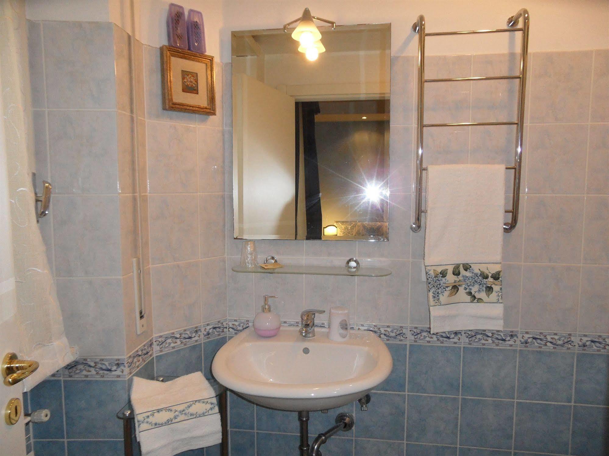 Il Rosso E Il Blu Guest house Rome