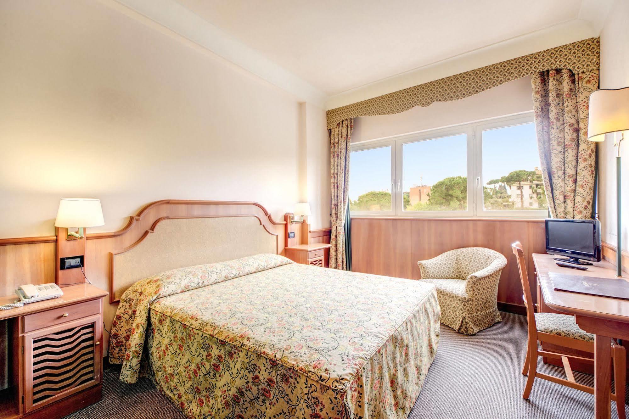 Park Cassia Hotel 4*