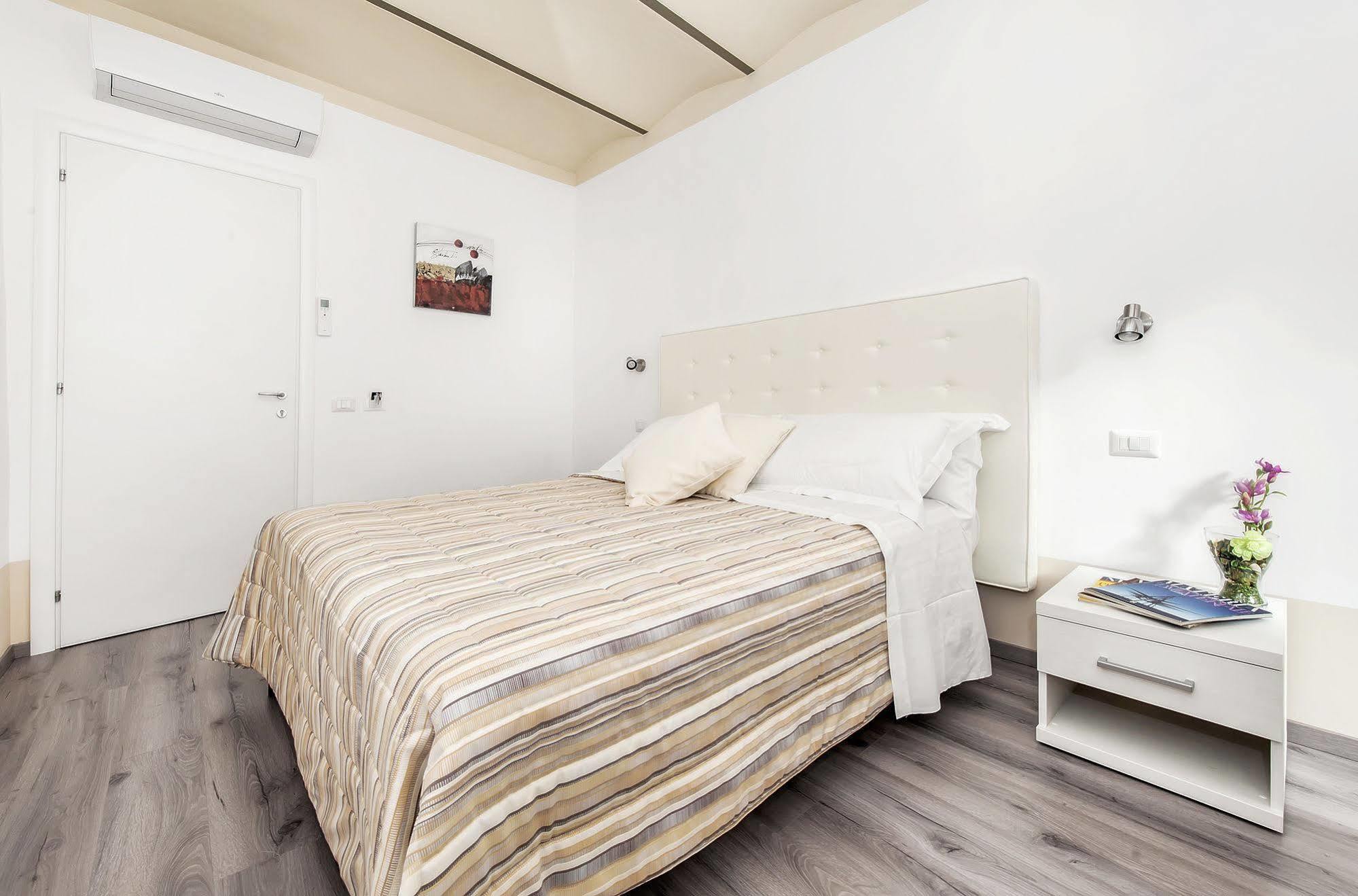 Bed & Breakfast White Colosseo Rome