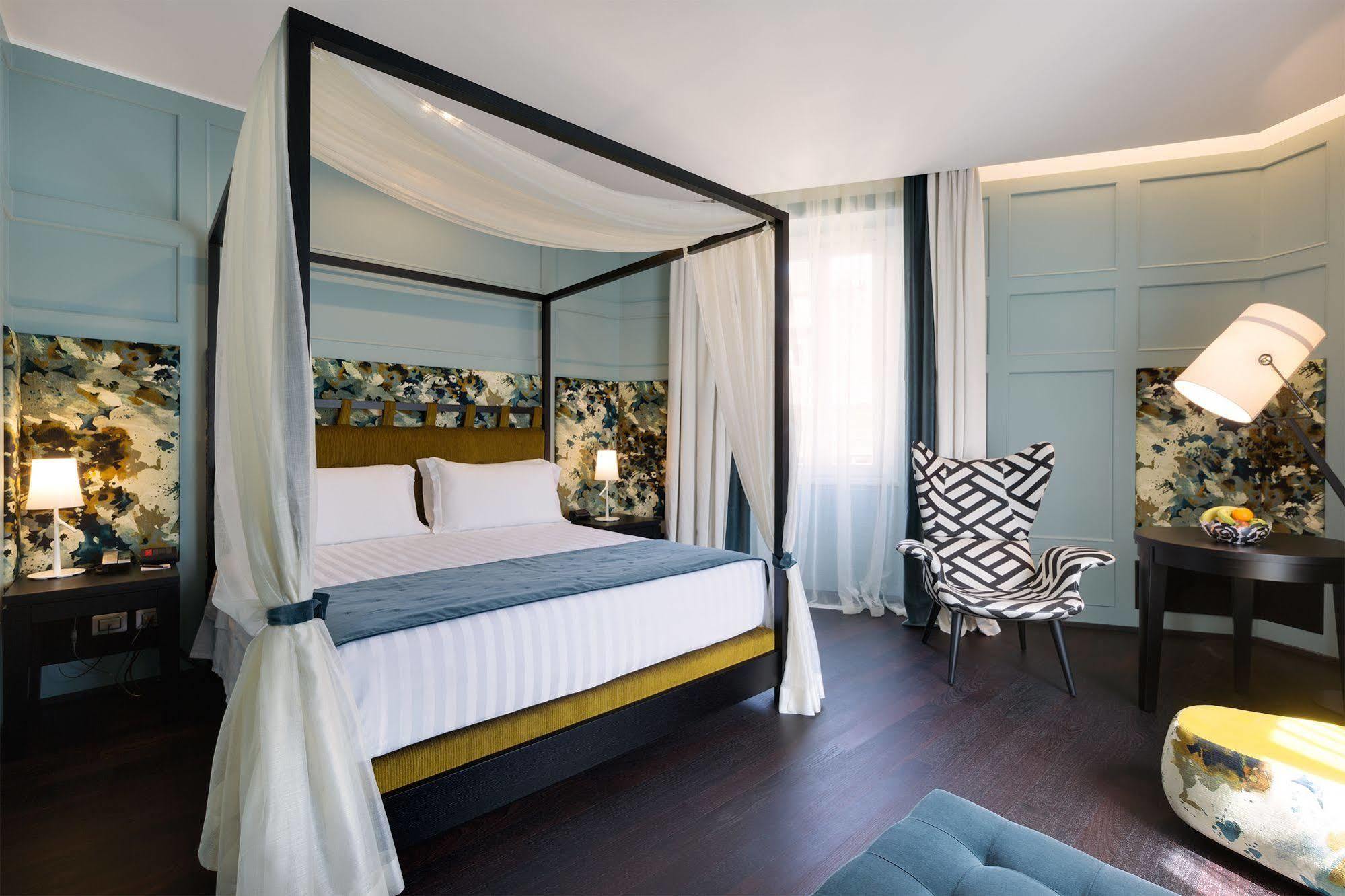 Hotel Stendhal Luxury Suites 4*