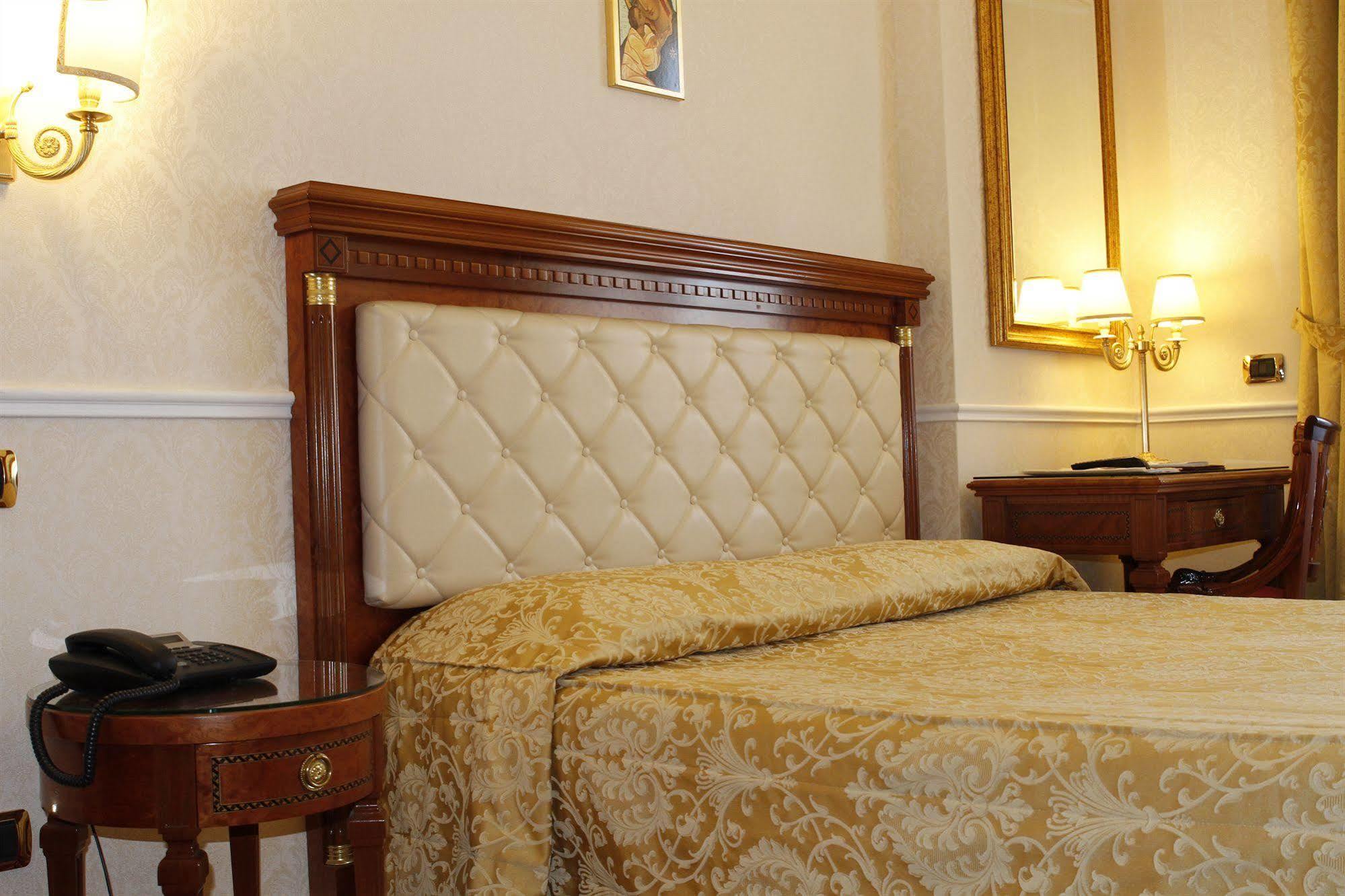 Pinciana Hotel