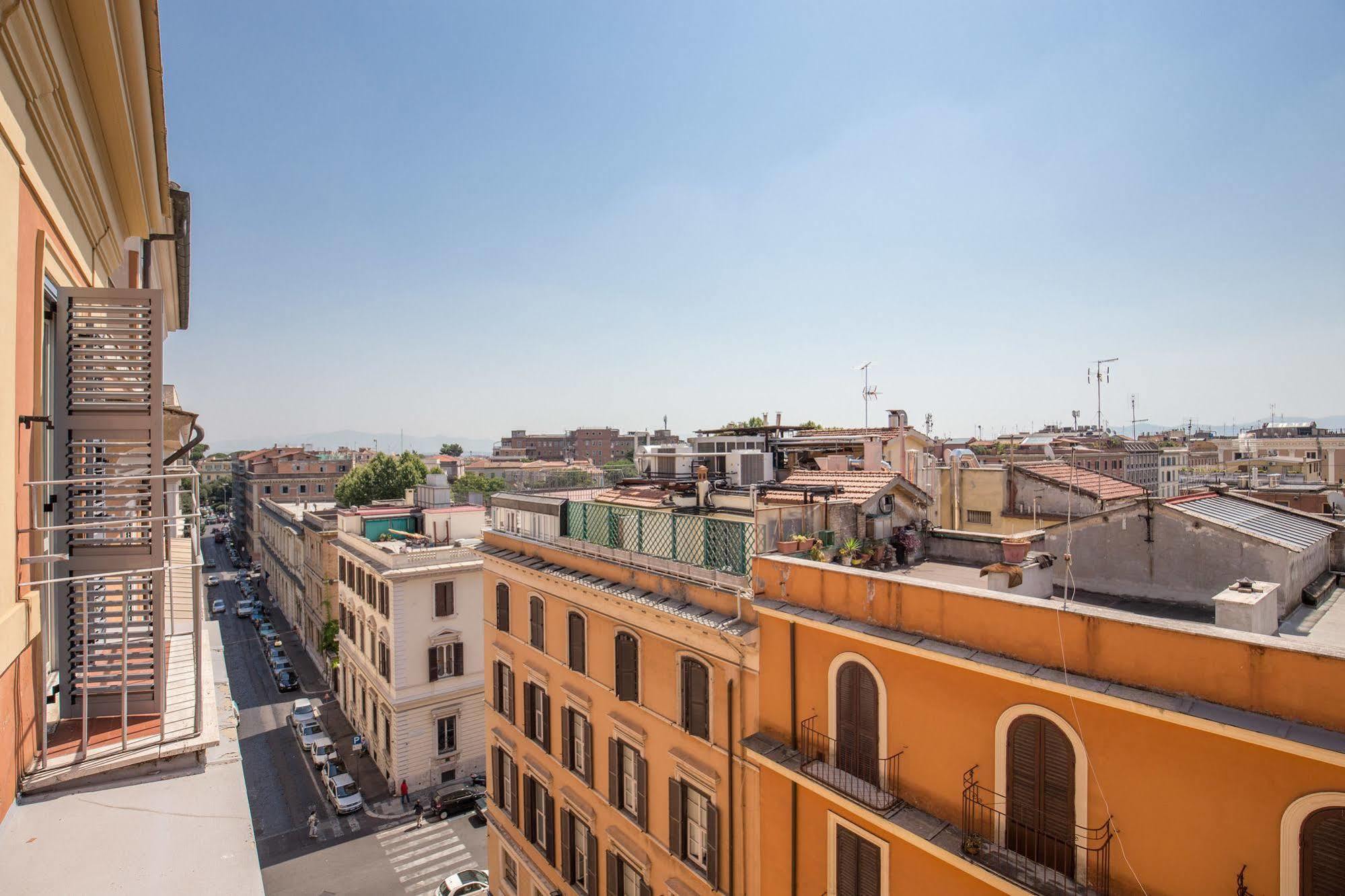 Bon Ton 3* Rome