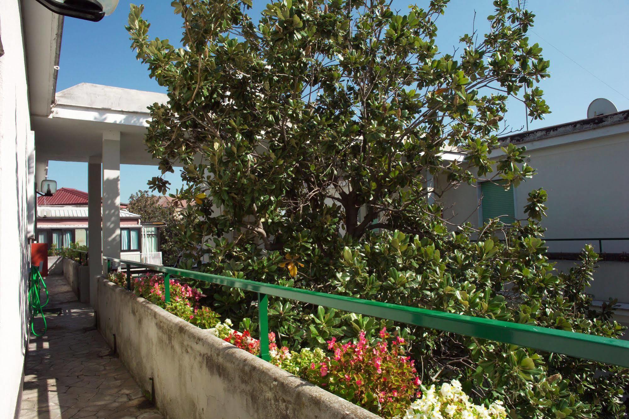 Prati Aparthotel 4*