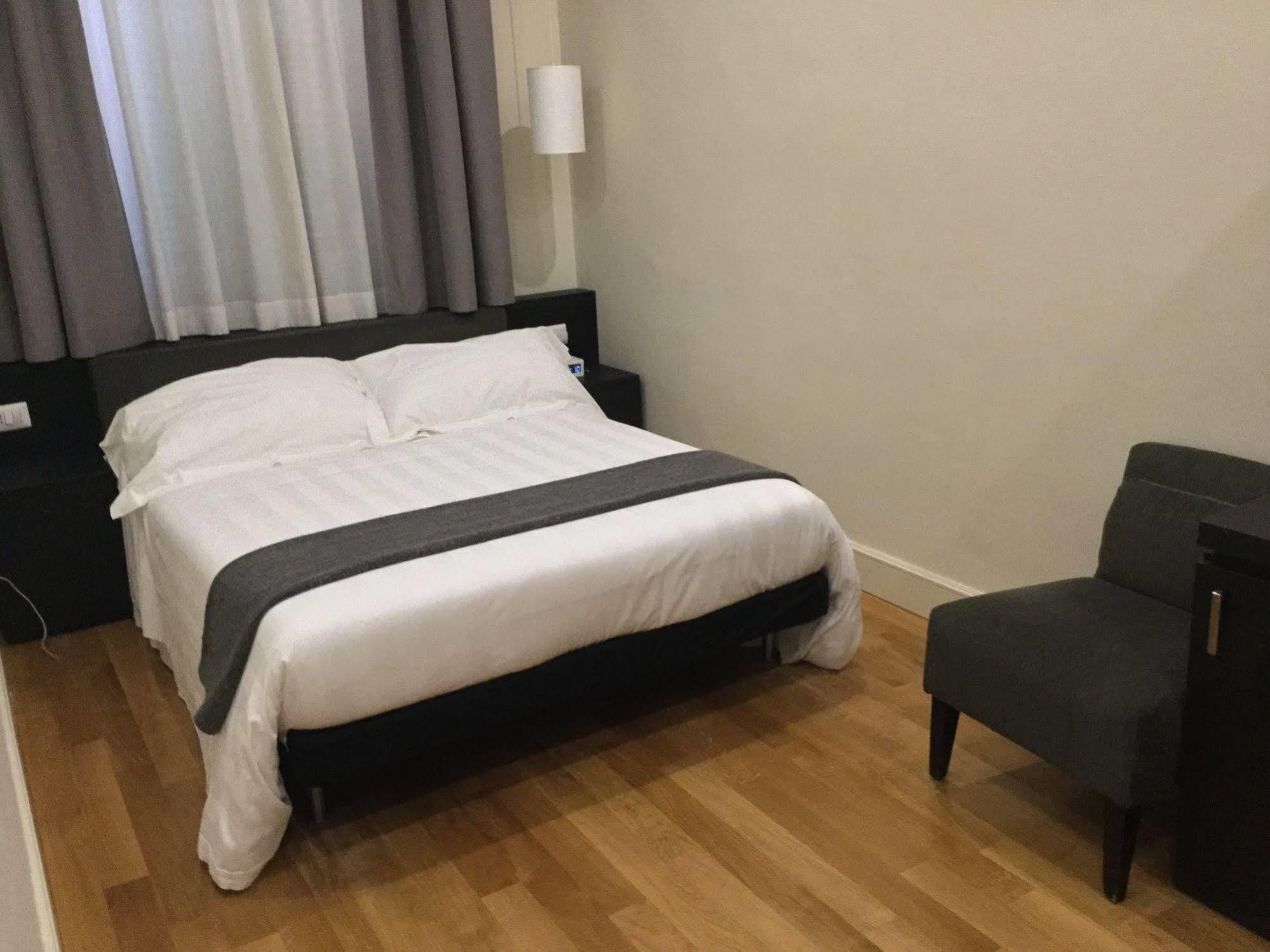 Rhome Terminal Guest house Rome