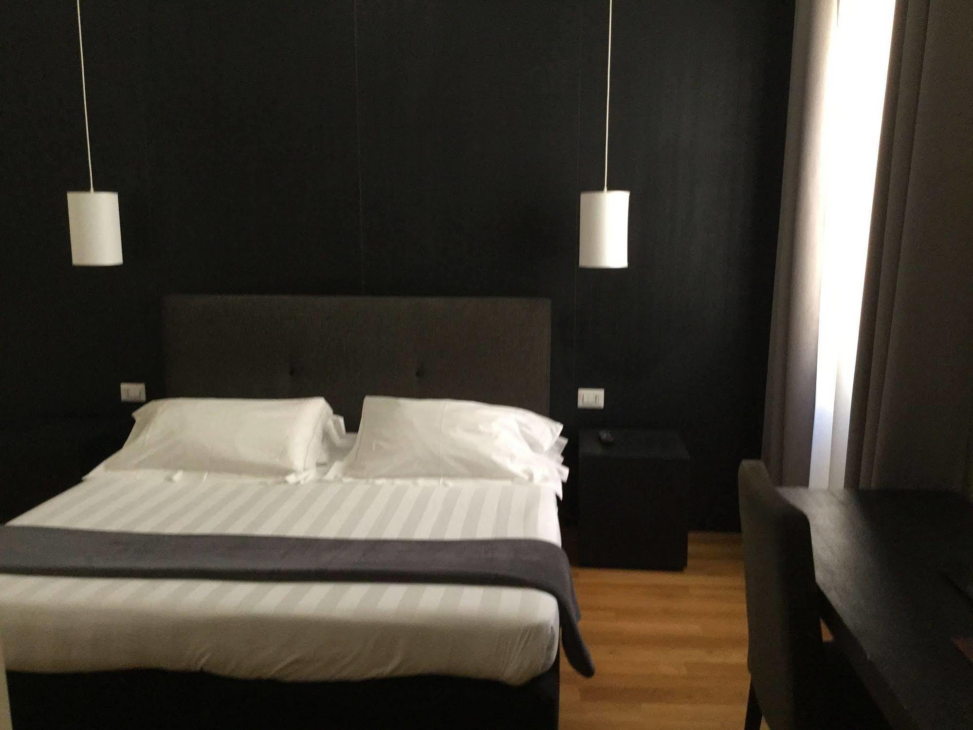 Rhome Terminal Guest house Rome