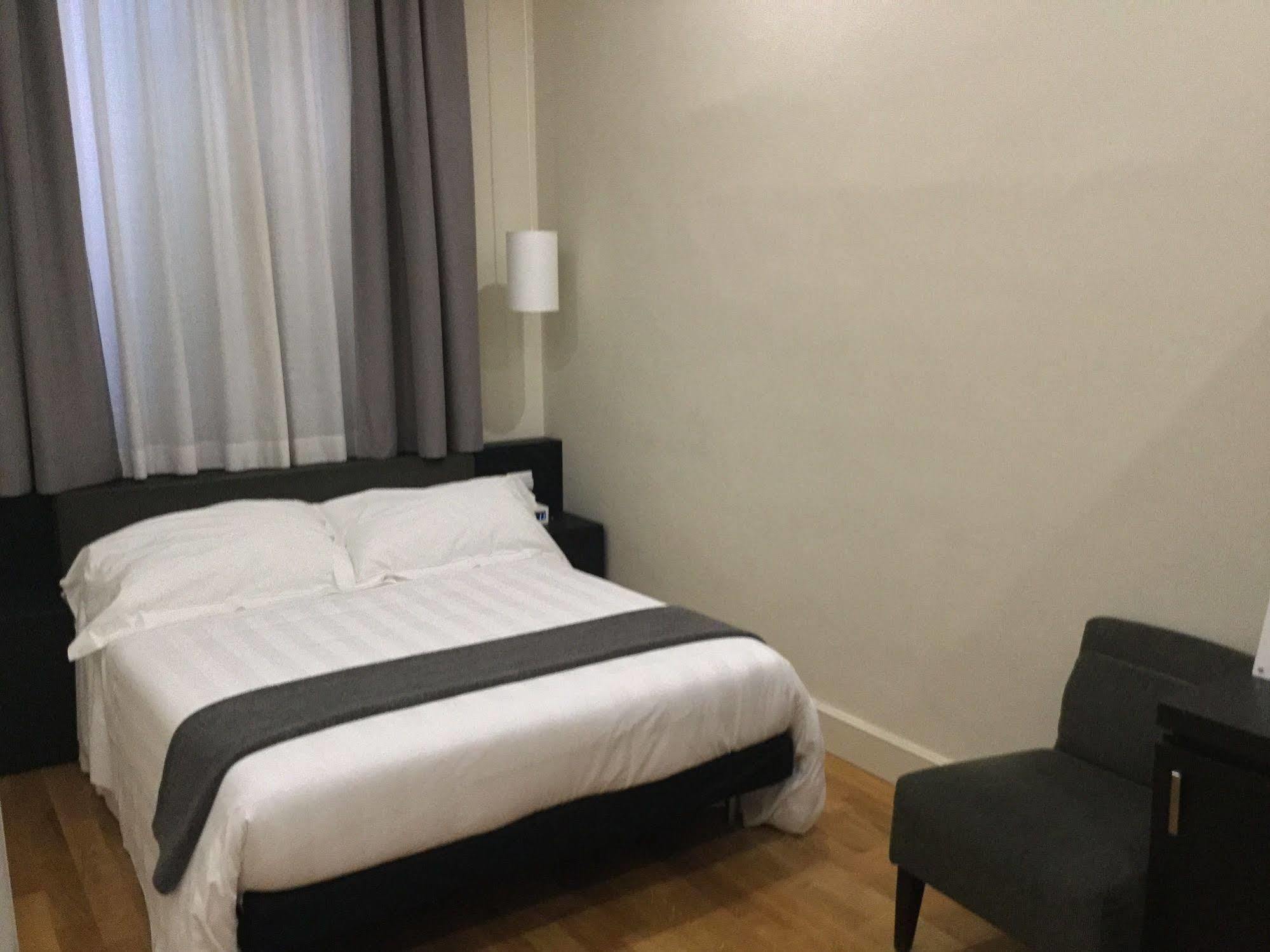 Guest house Rhome Terminal 2*
