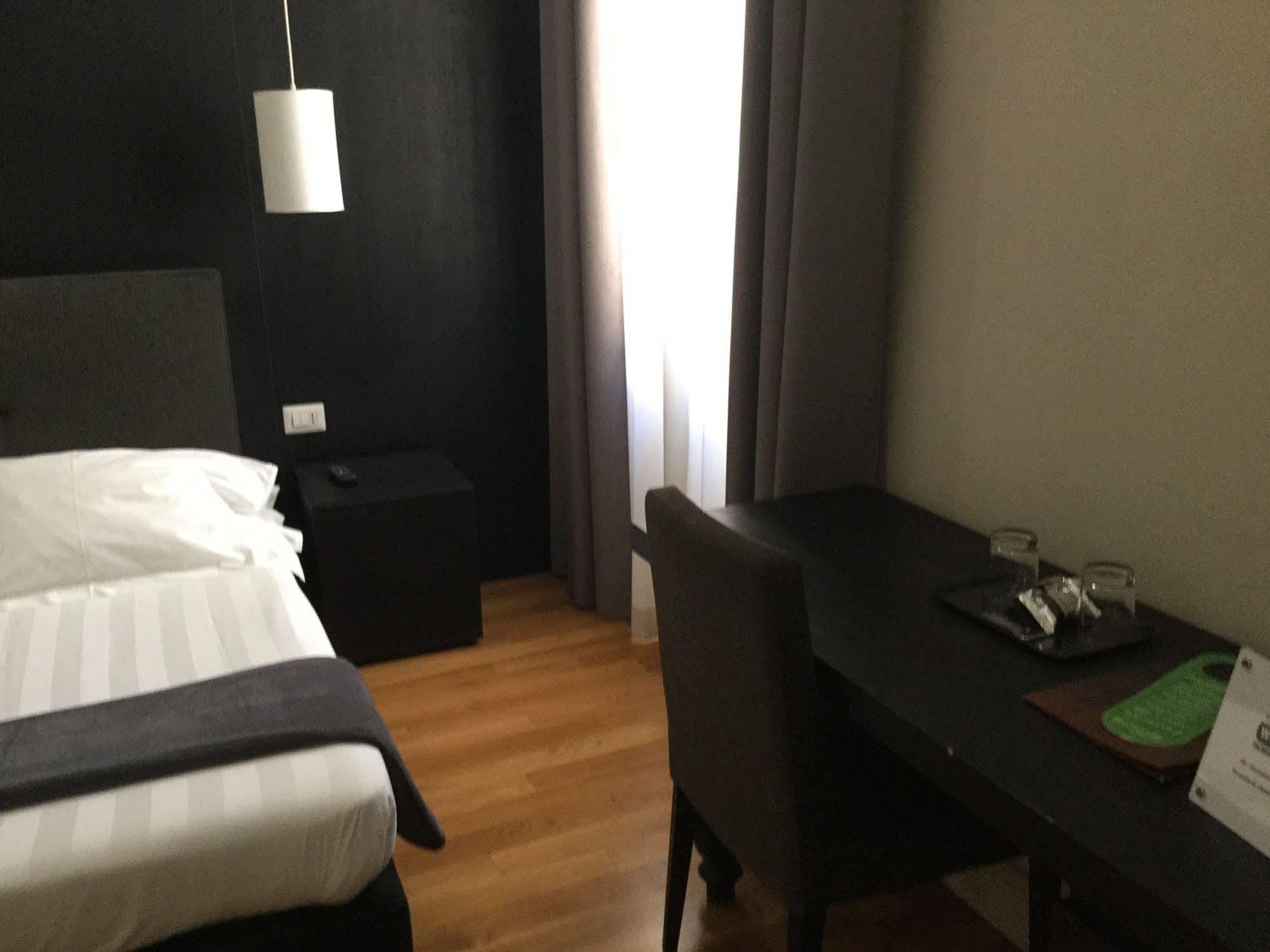 Guest house Rhome Terminal 2*