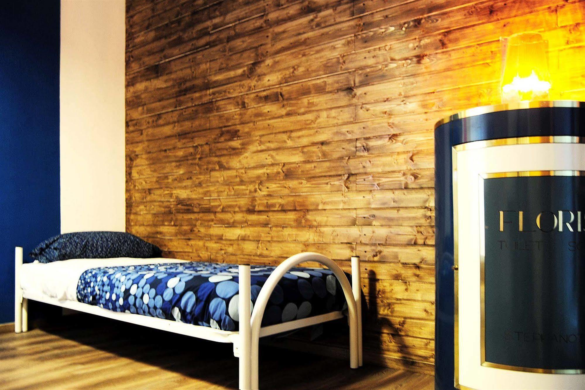 Cineroma Bed & Breakfast 2*