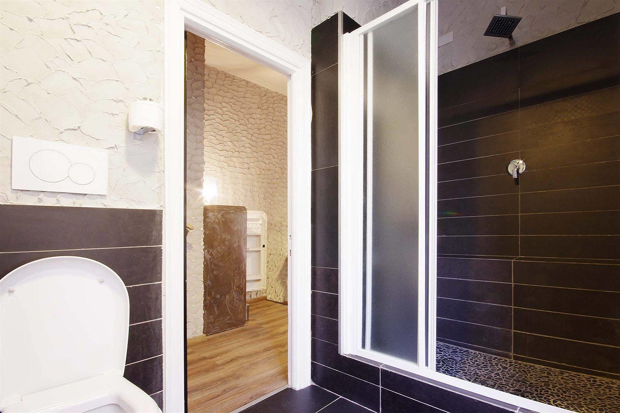 Cineroma Bed & Breakfast Rome