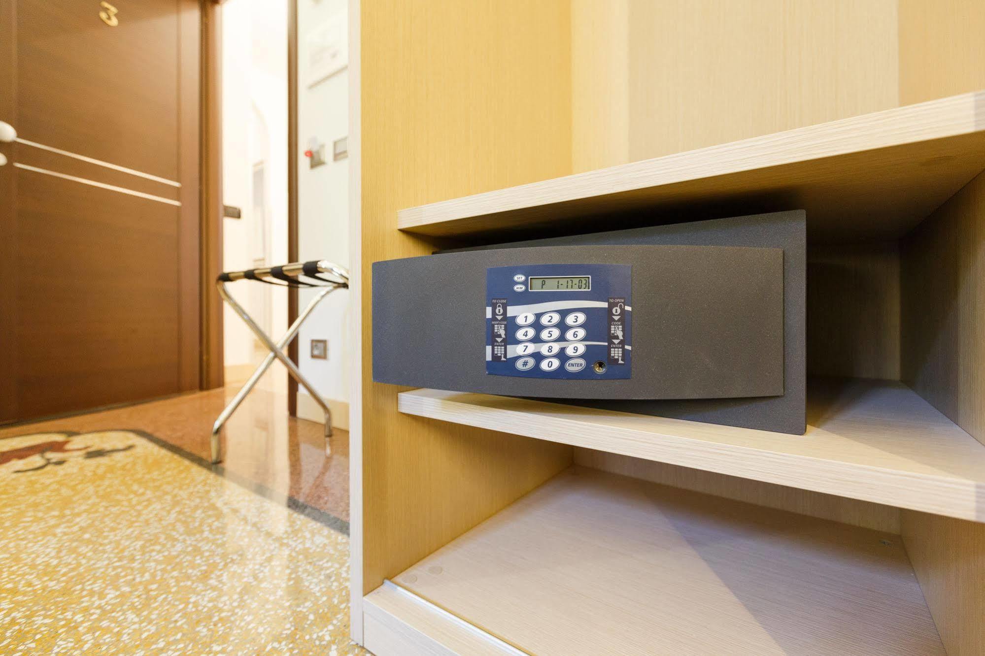 Domus Terenzio 3* Rome
