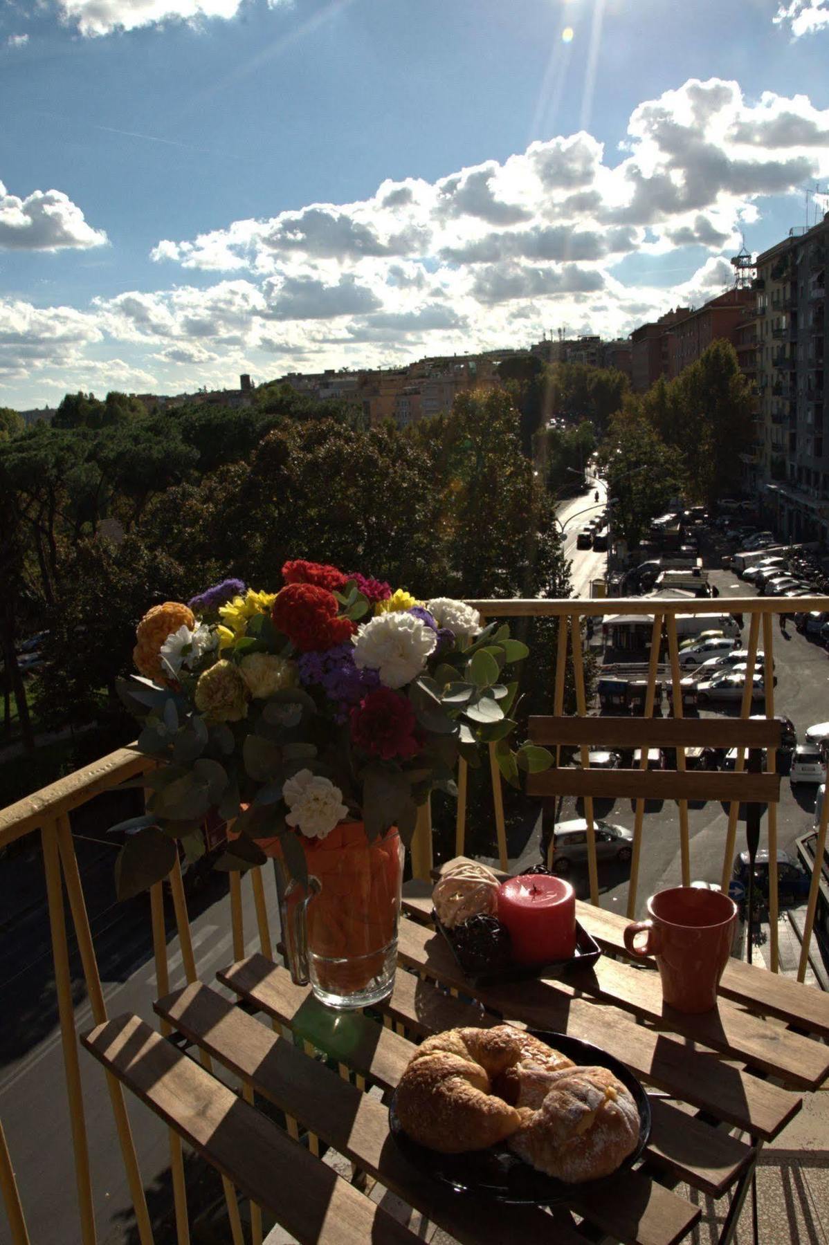 Bed & Breakfast Movie Roma