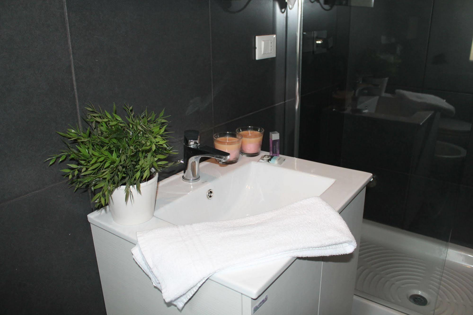 The Upper 3* Roma