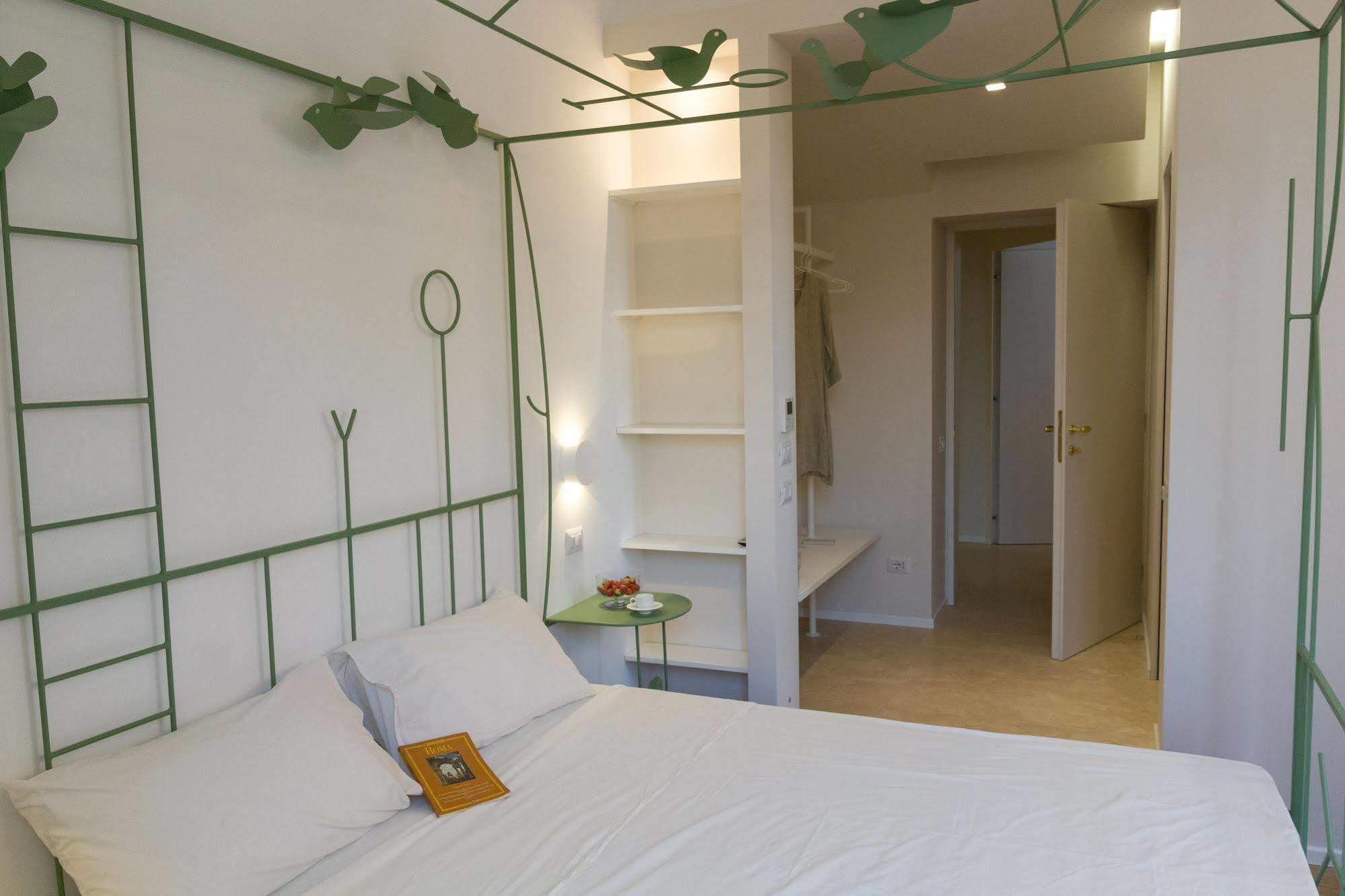 La Casa Di Iulia Bed & Breakfast 3*