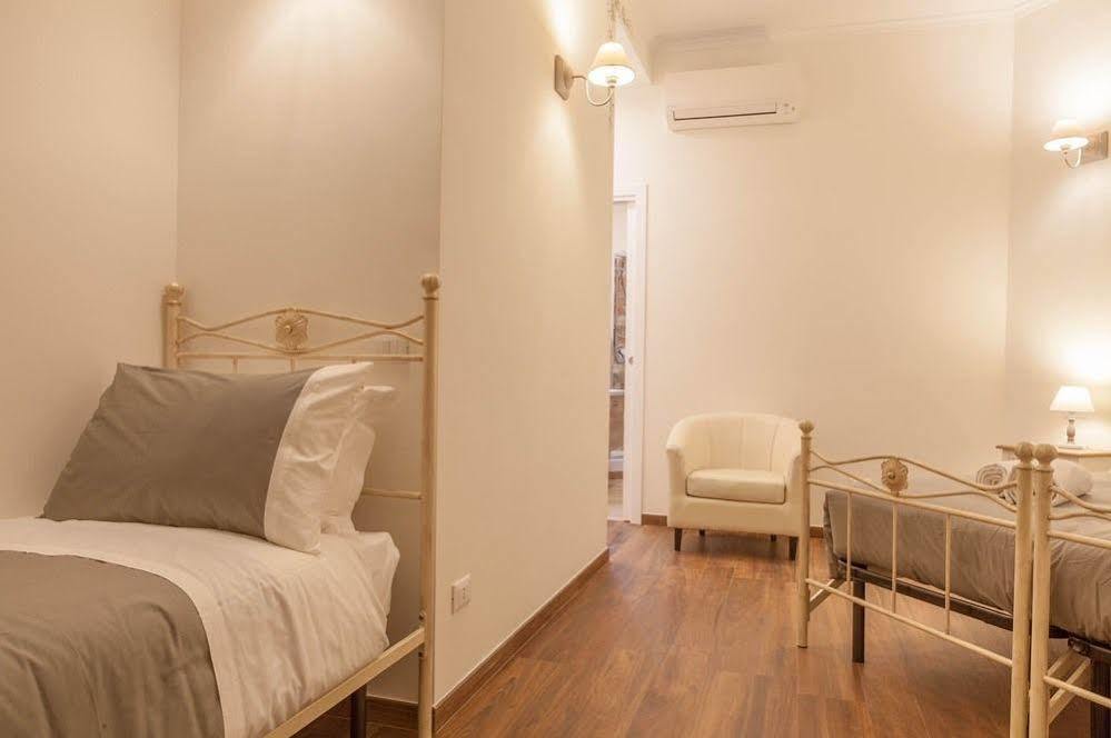 Donna Margherita & Guest house 3*