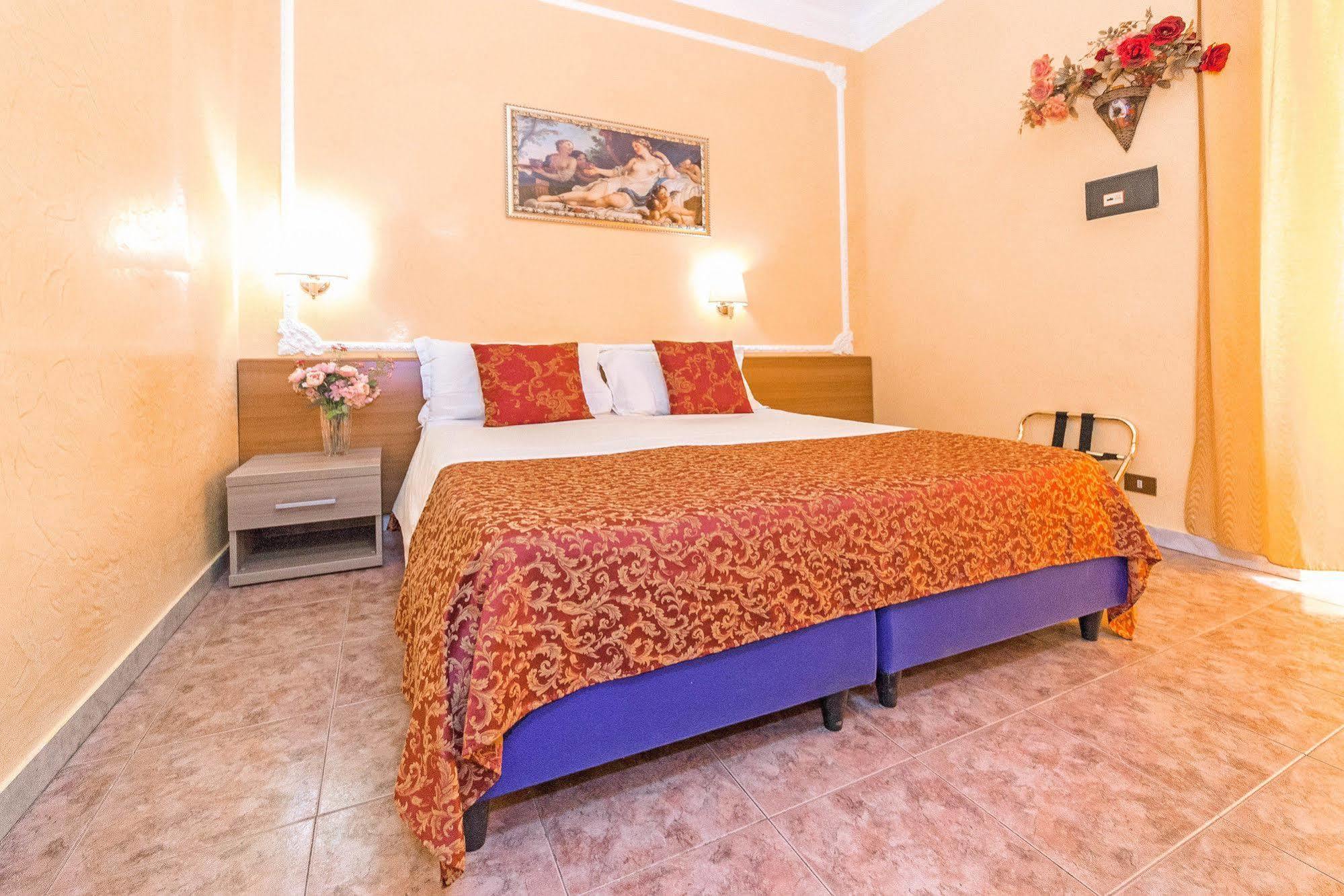 Guest house Downtown 2*