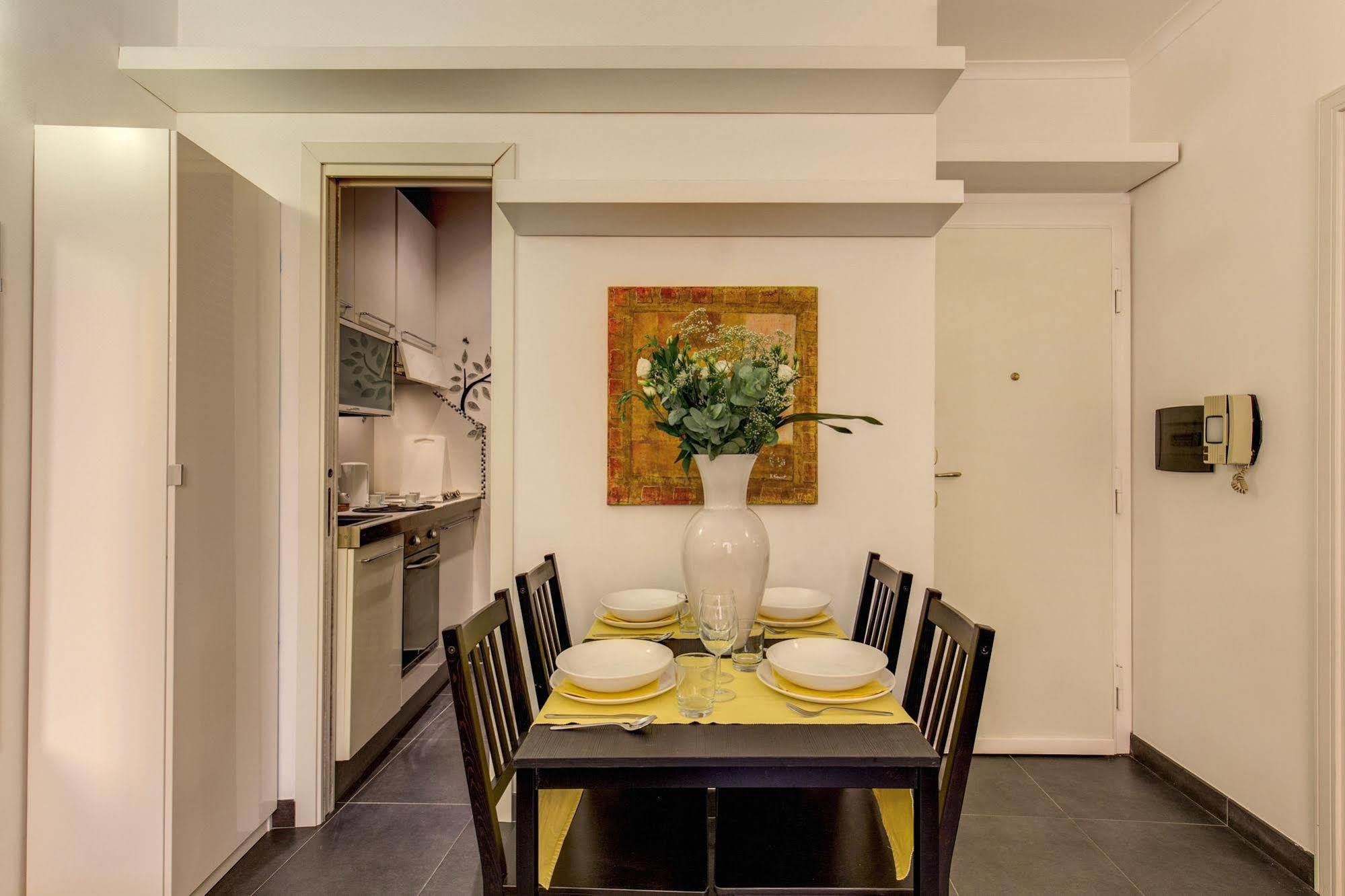 Apartment Elegant Behind The Colosseum *